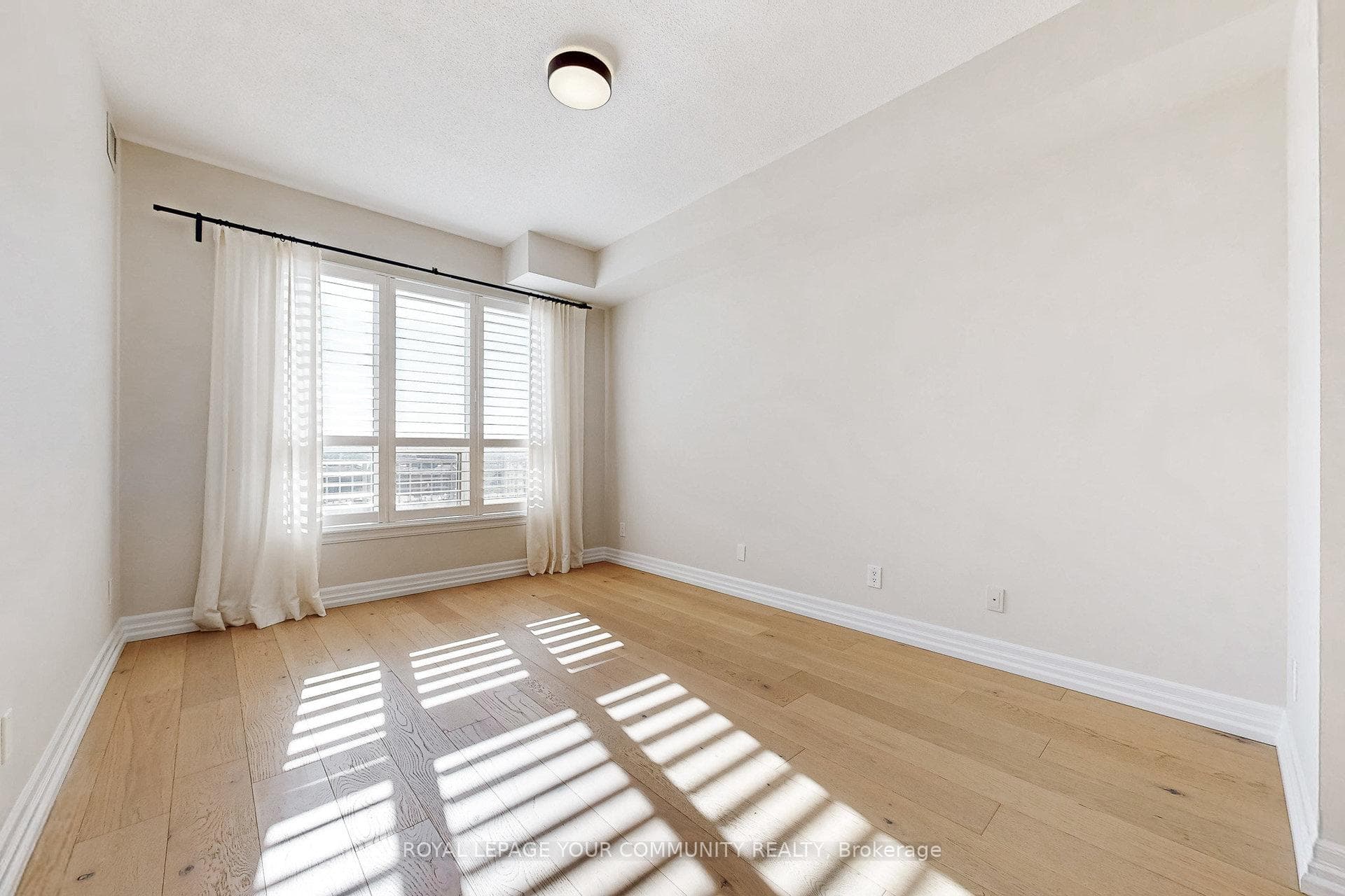180 John West Way Unit 403 photo 23