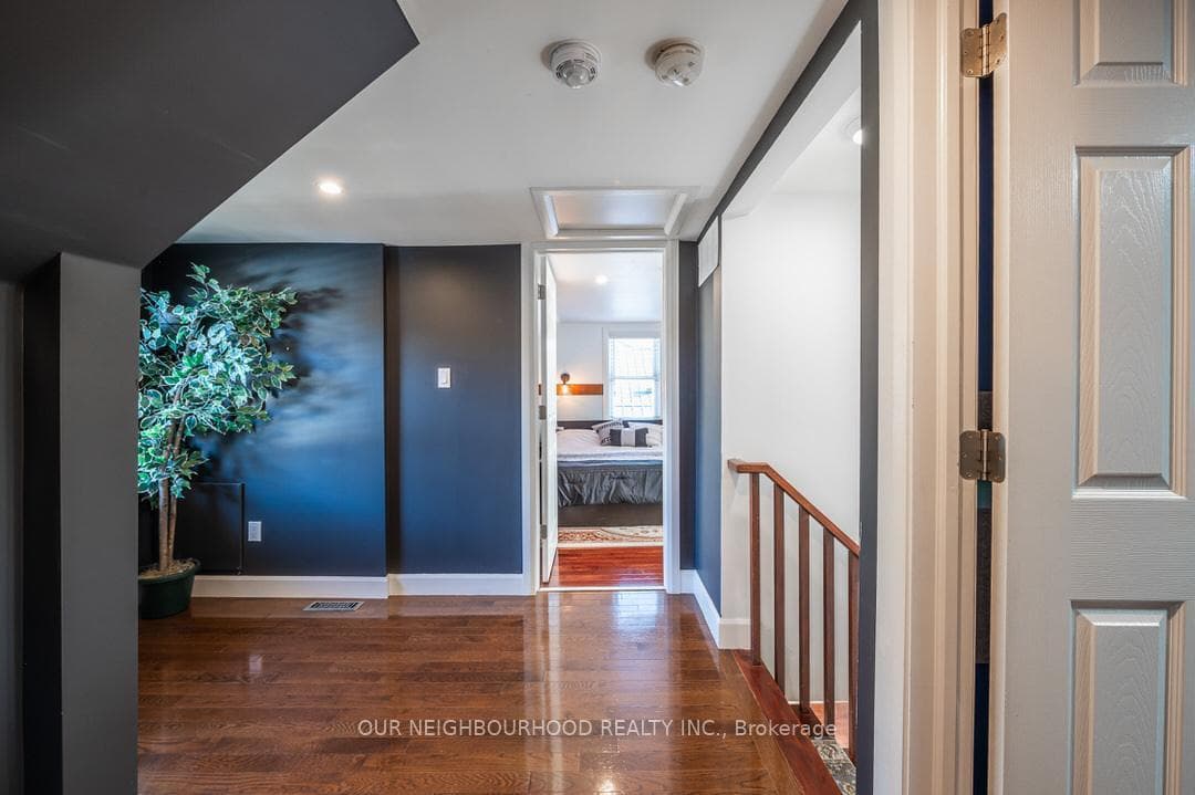 18 Caroline Street photo 29