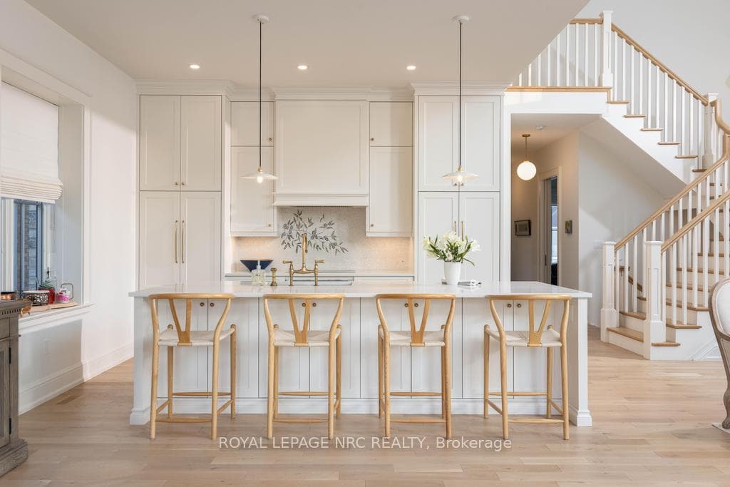 166 Dalhousie Avenue photo 13