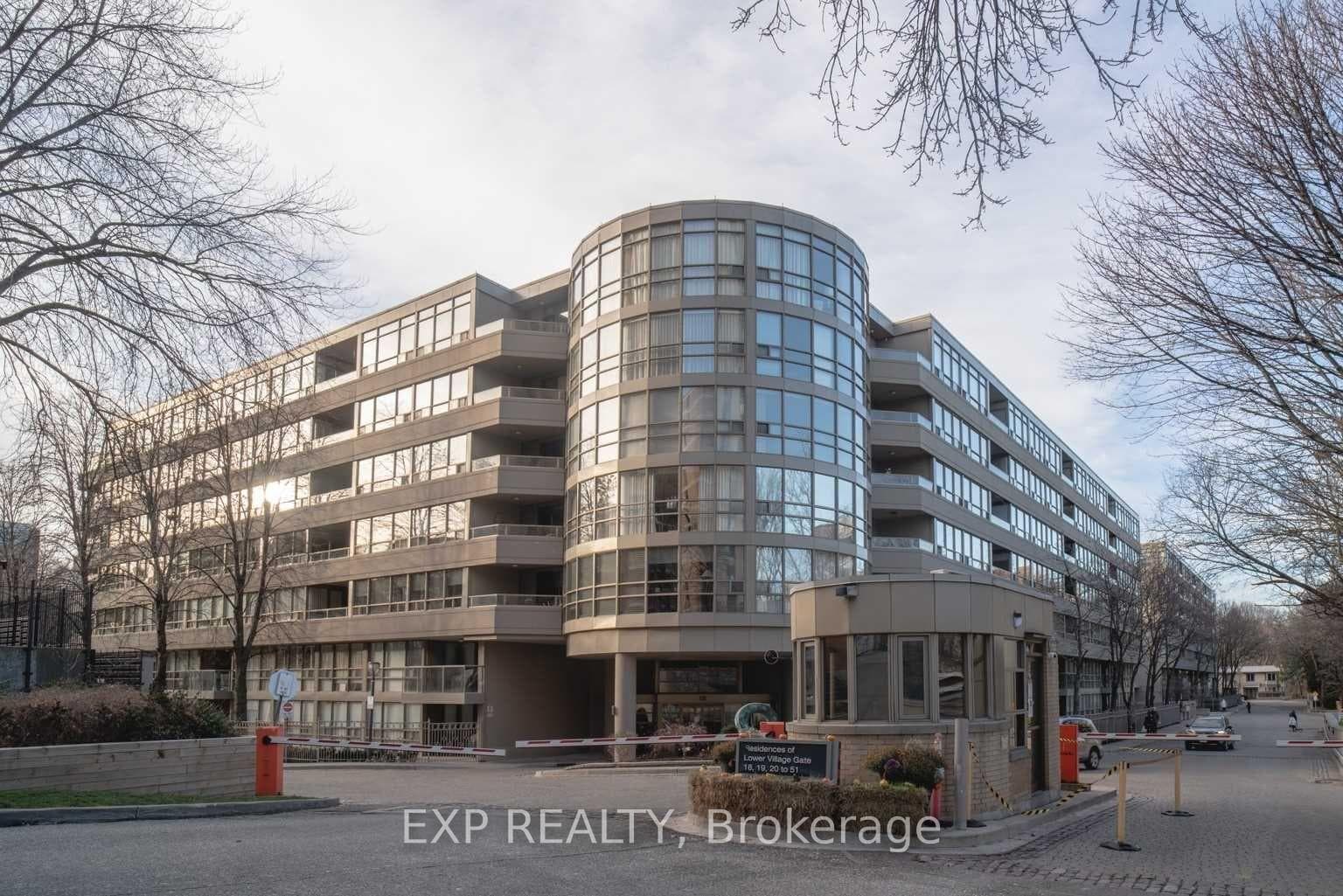 18 Lower Village Gate Unit 608 photo 1