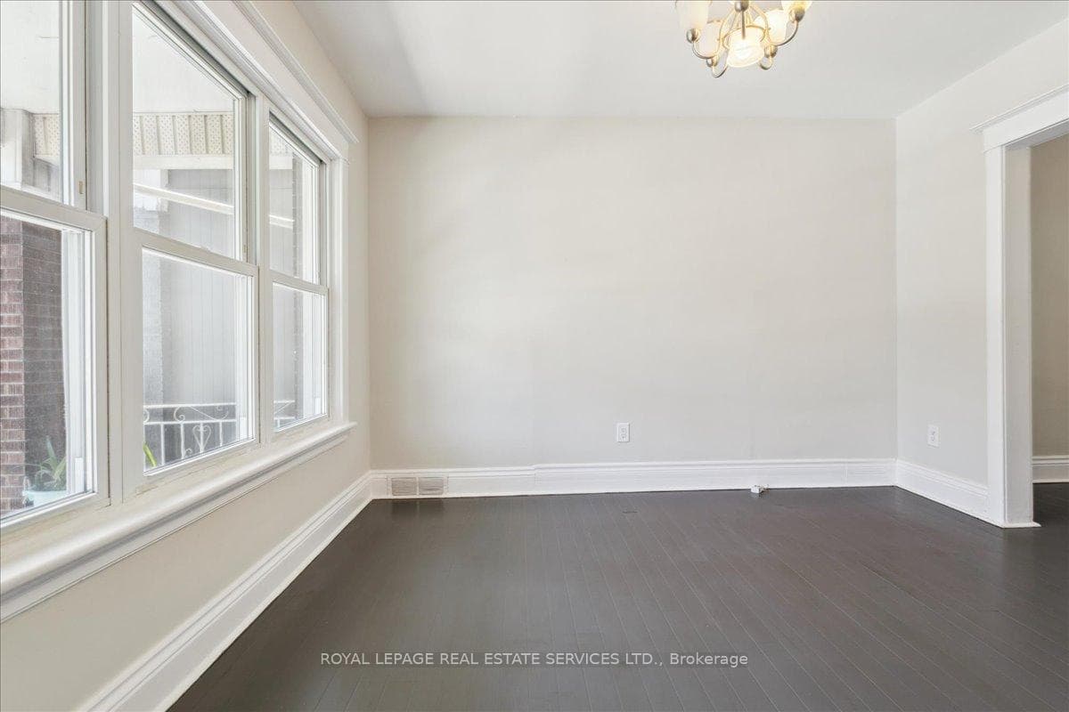 57 St Matthews Avenue photo 5