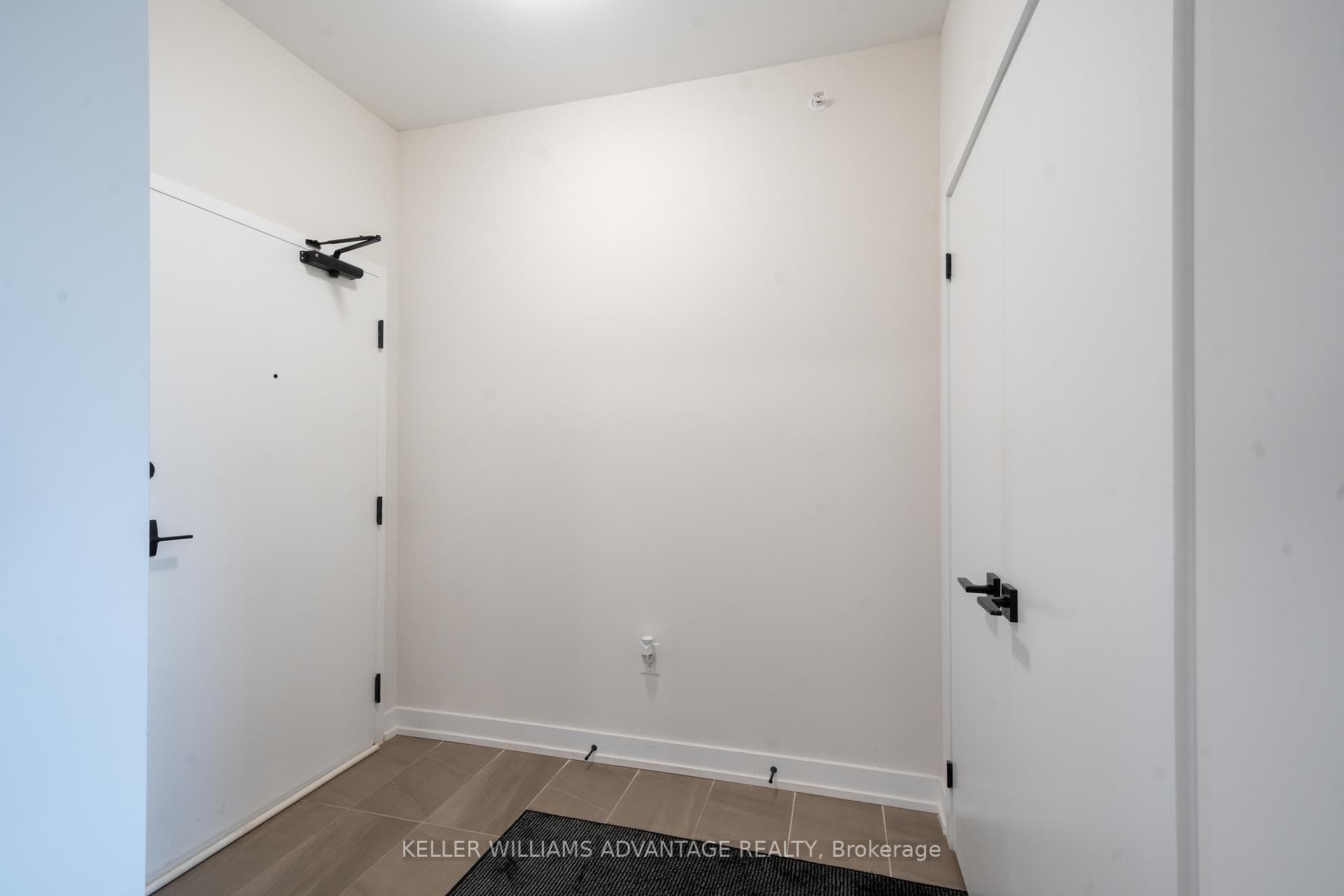 4 Spice Way Unit 104 photo 5