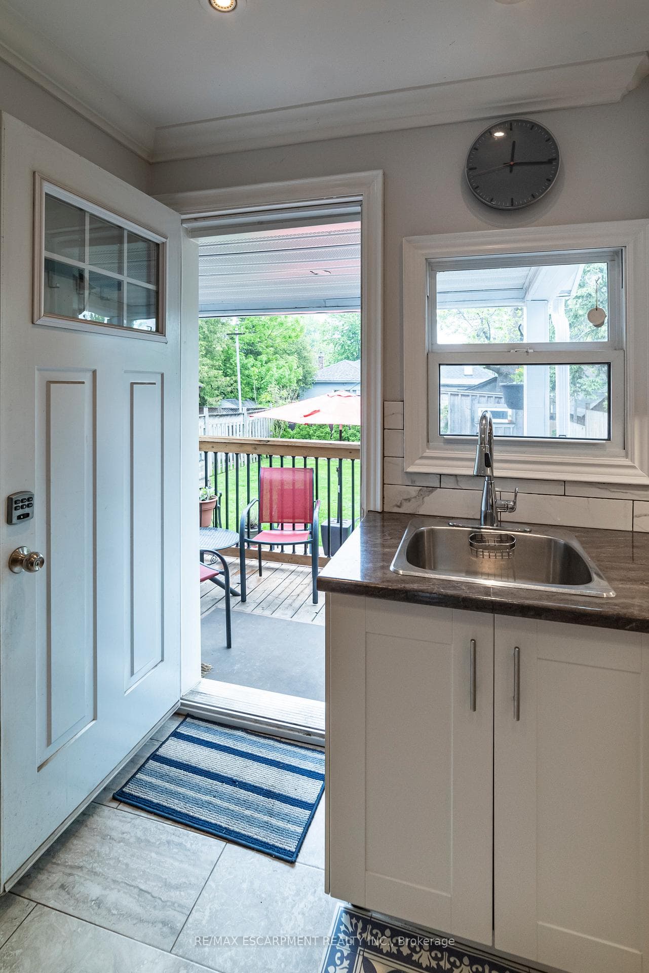 32 Bayfield Avenue photo 8
