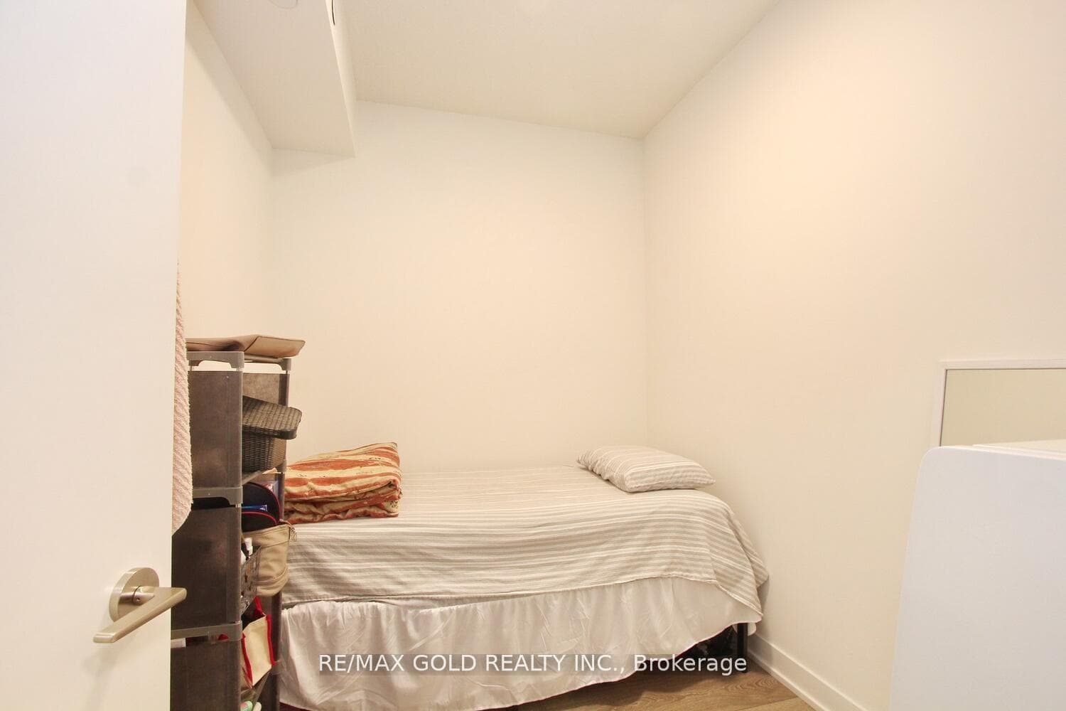 225 Malta Avenue Unit 1401 photo 9