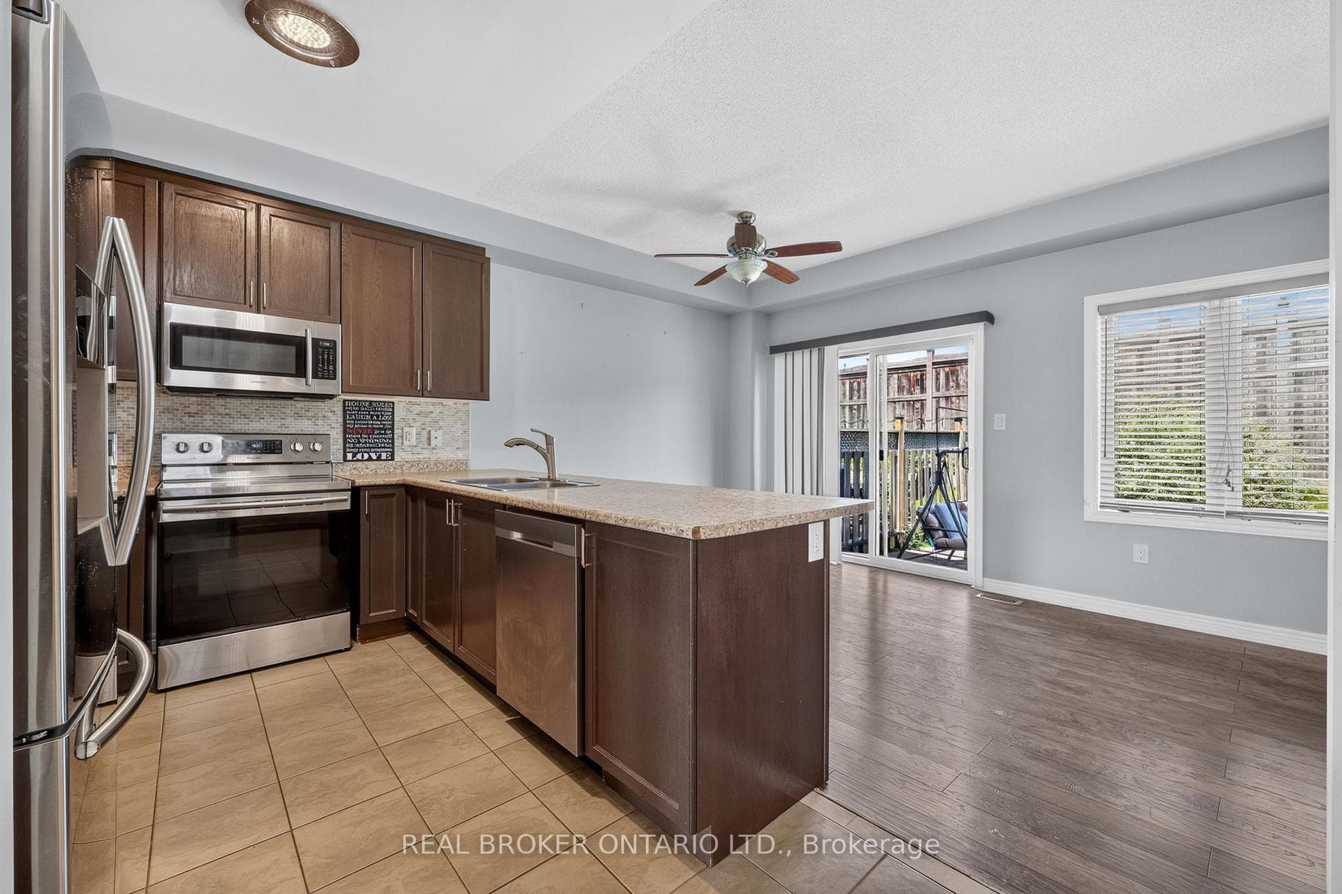 44 Pearcey Crescent photo 9