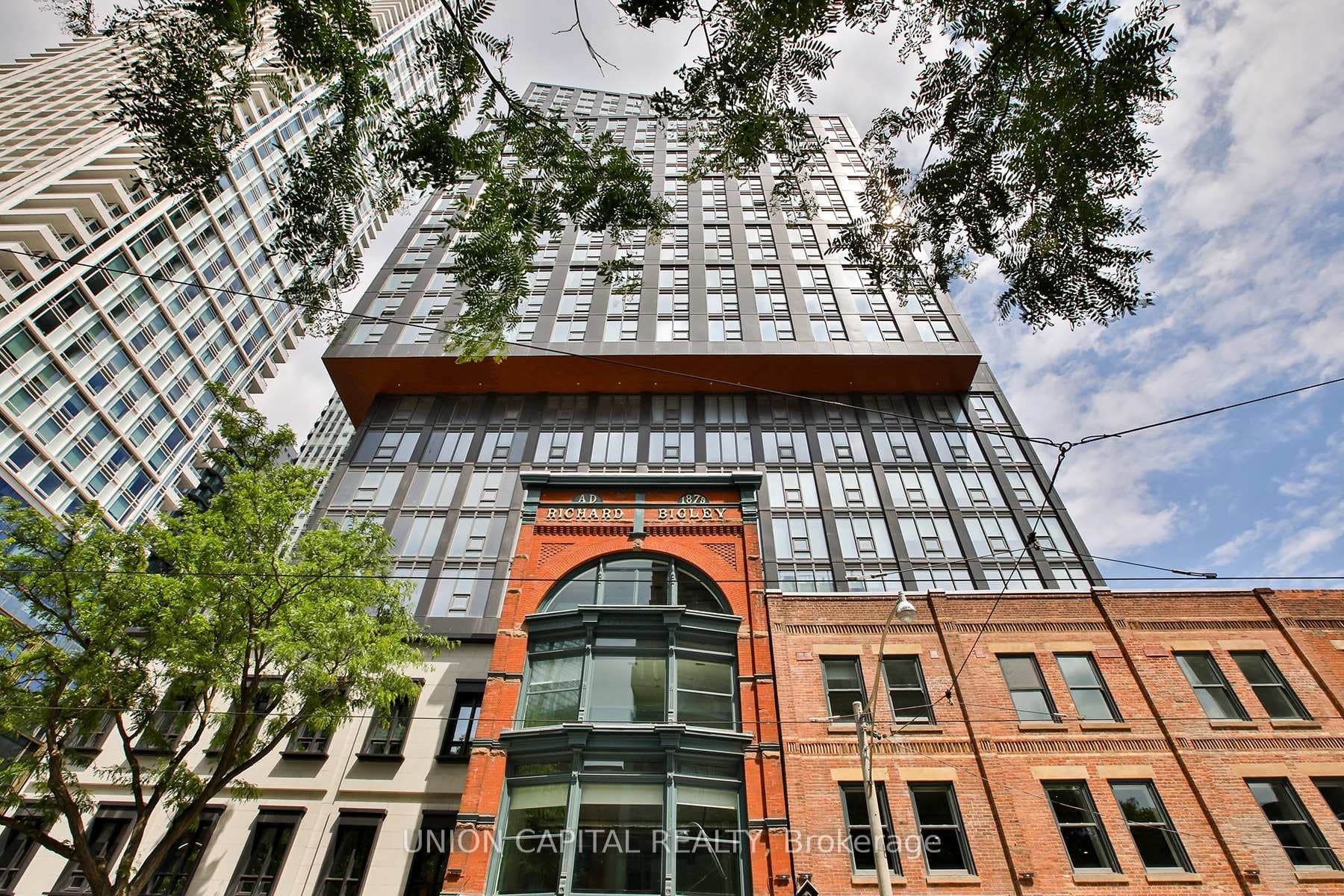 100 Queen Street Unit 2312 photo 2