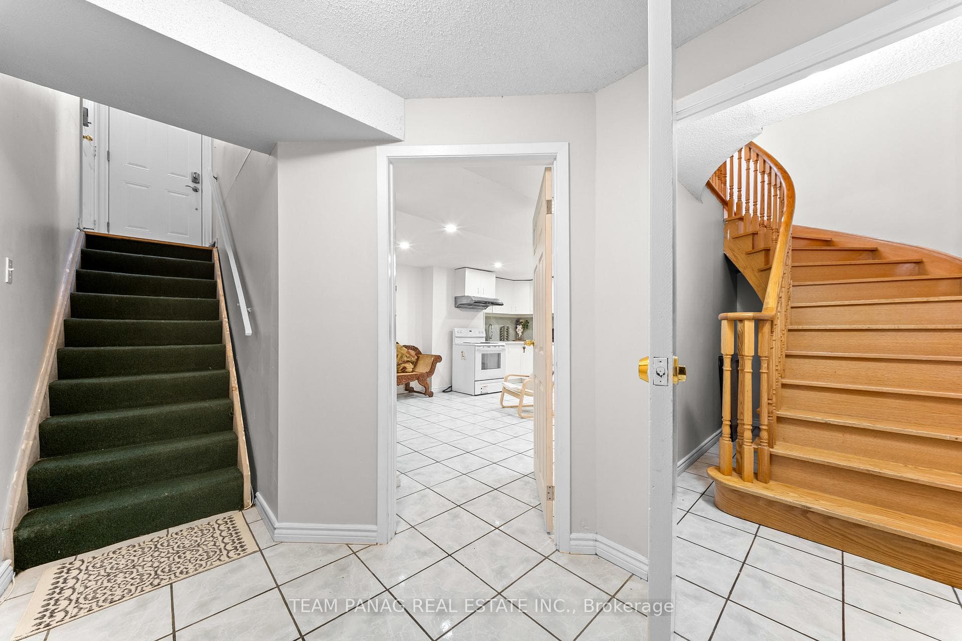 1 Sprucelands Avenue photo 34