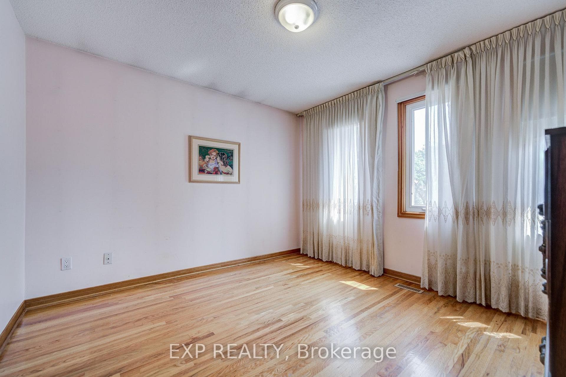 46 Eden Avenue photo 19