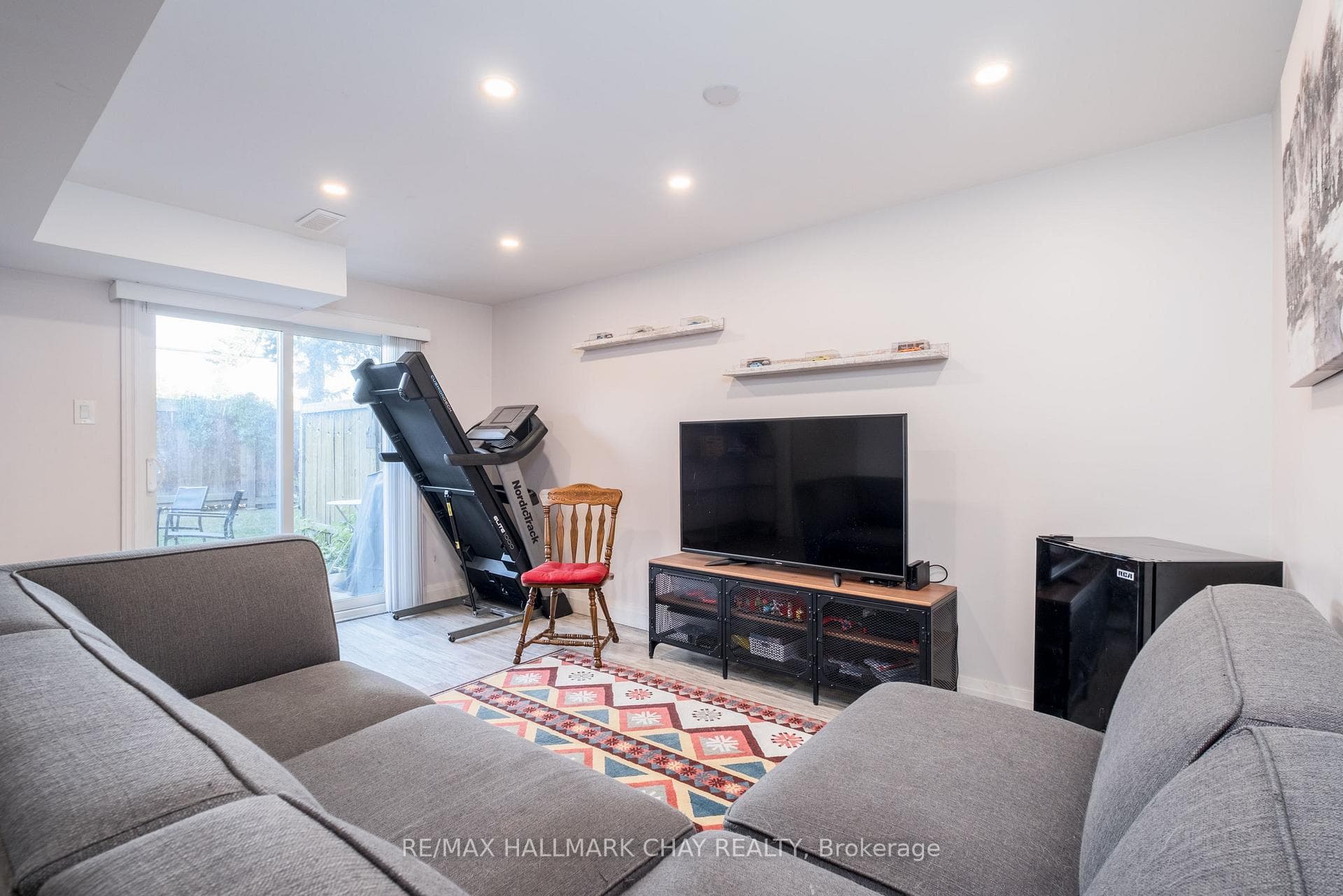 120 D'Ambrosio Drive Unit 19 photo 30