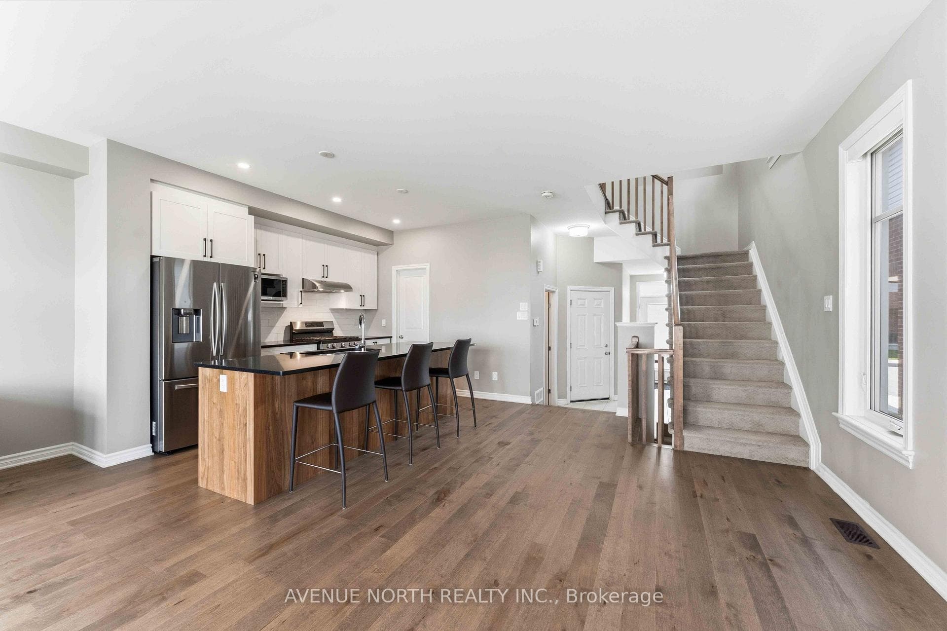 881 Antonio Farley Street photo 11
