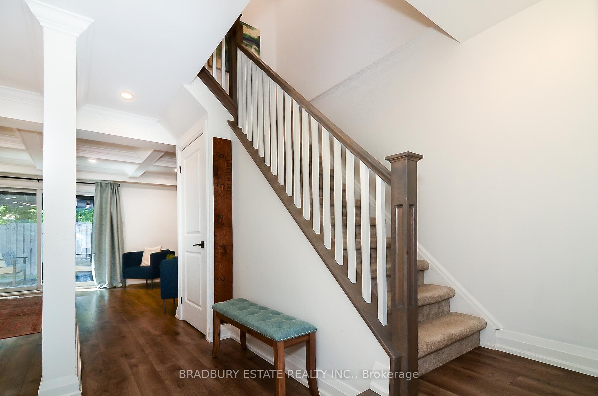 Laminate Throughout, Pot Lights