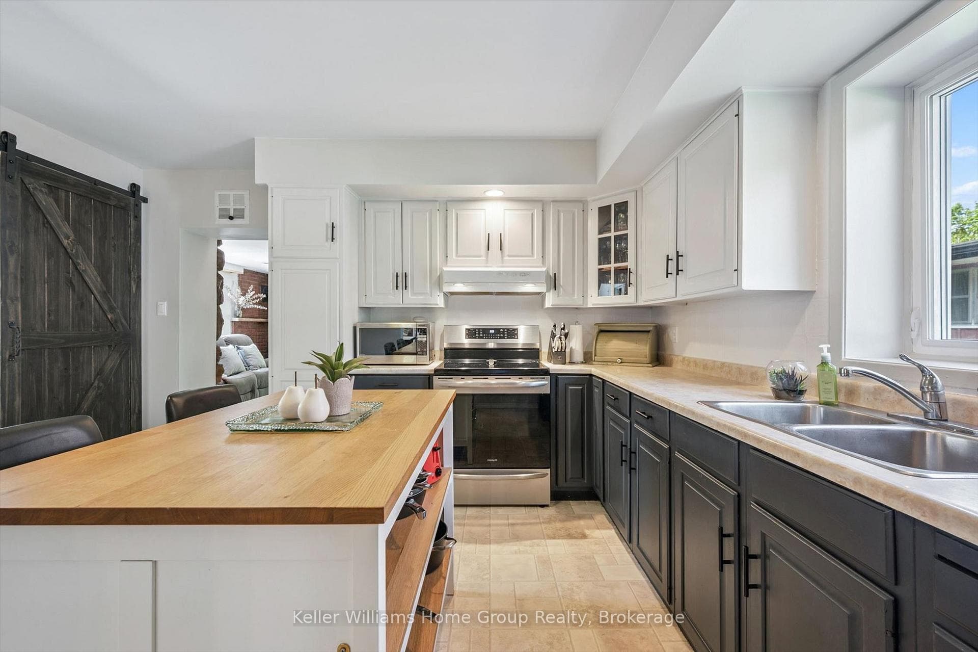 181 Frederick Street photo 24