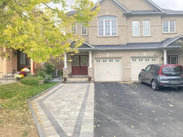 53 Four Seasons Crescent photo 1