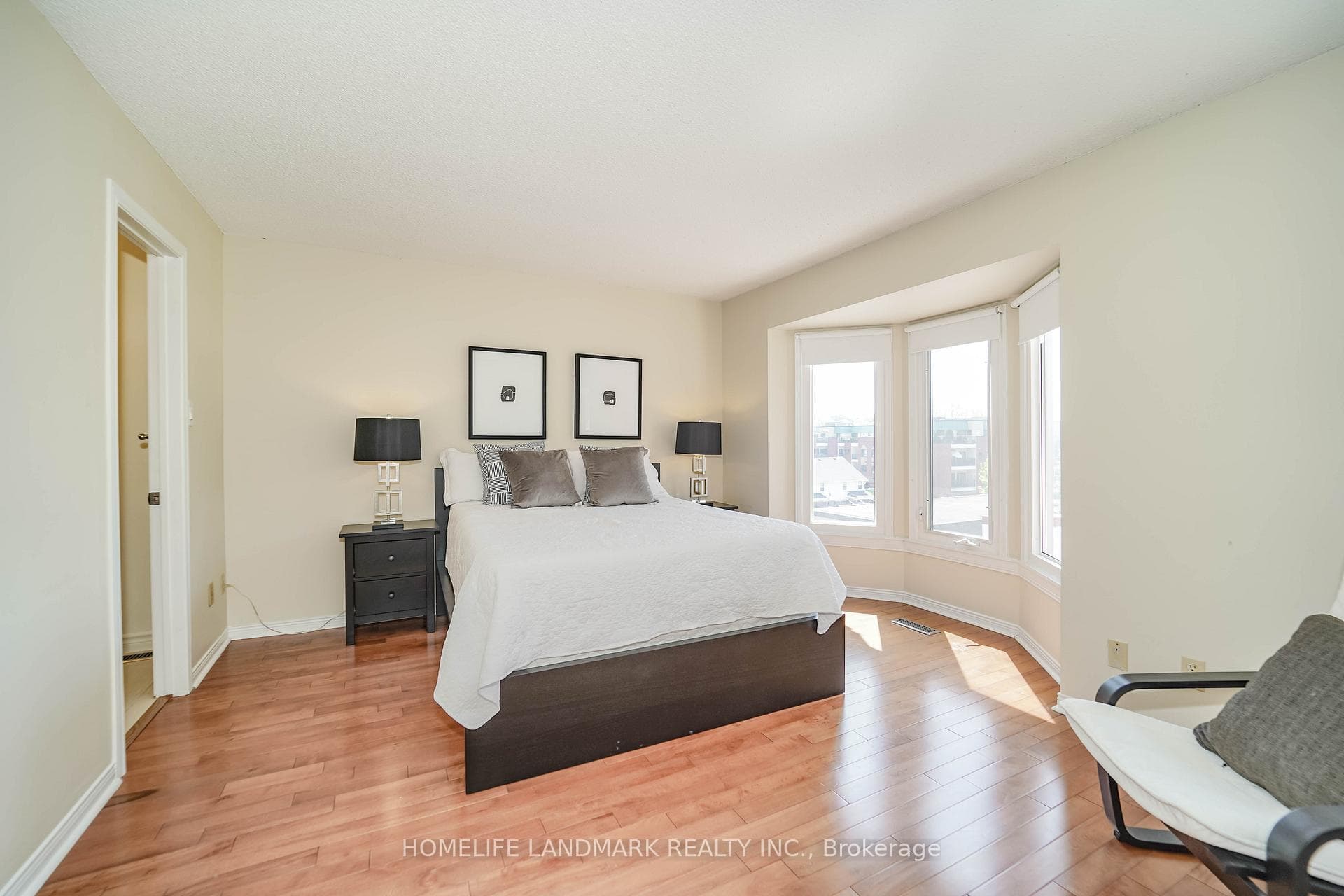 188 Woodbridge Avenue photo 16
