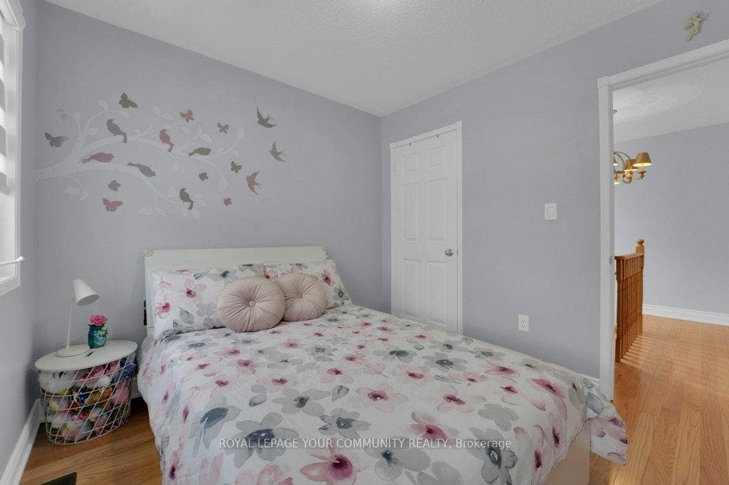 87 Cozens Drive photo 28
