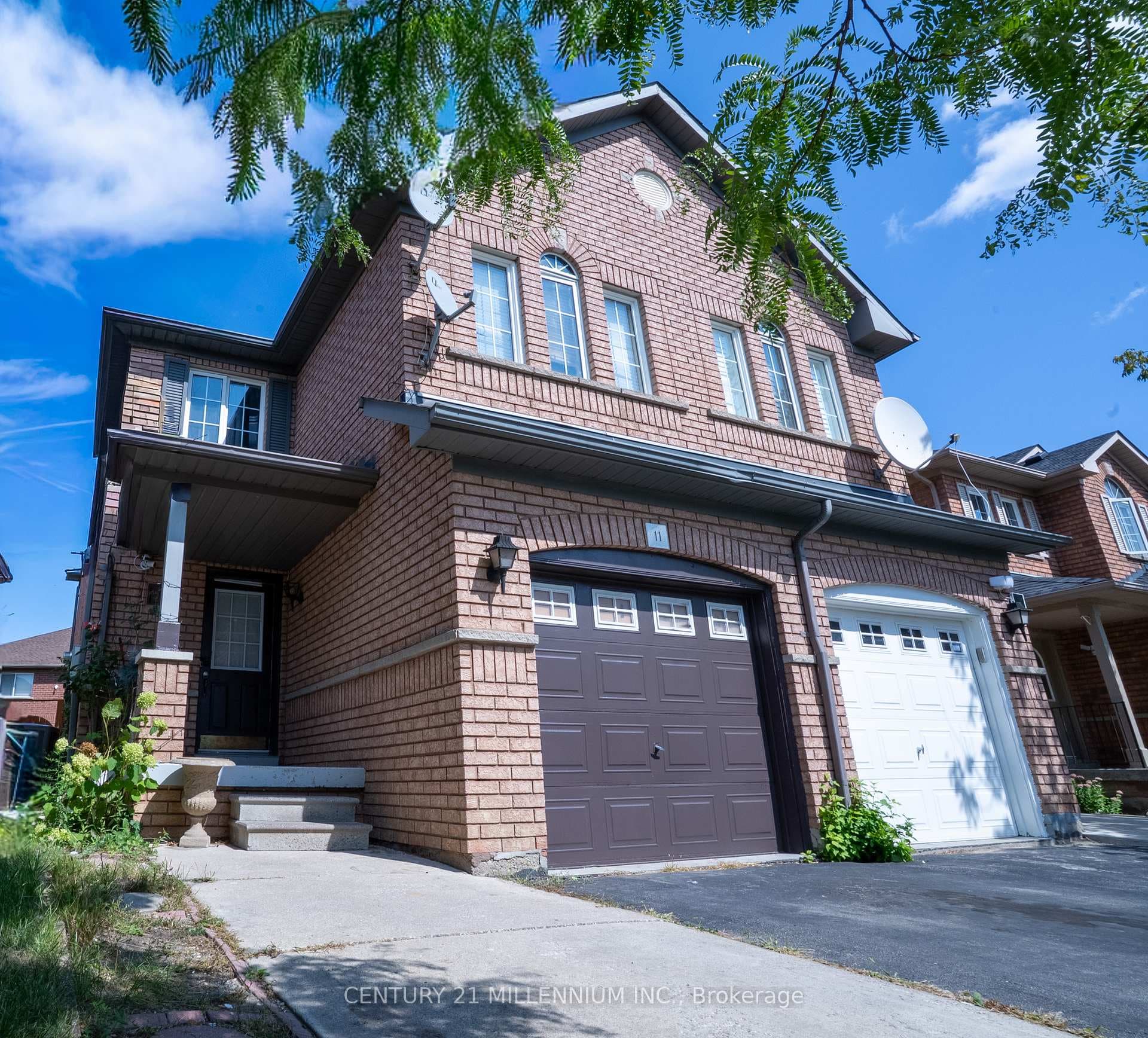 11 Blairwood Court photo 2