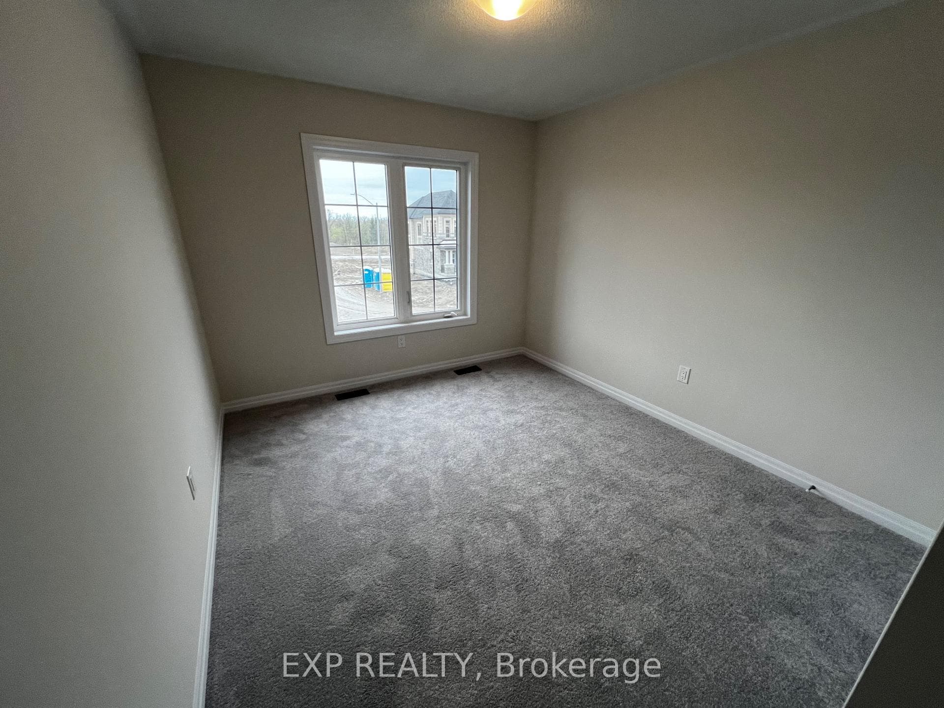 162 Flood Avenue photo 13