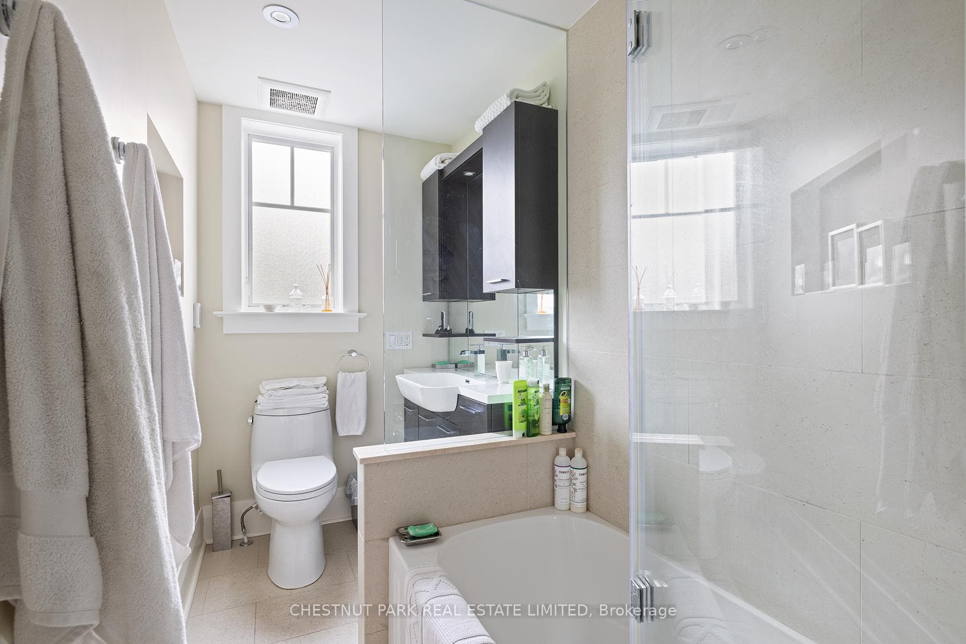 44 Glen Echo Road photo 9