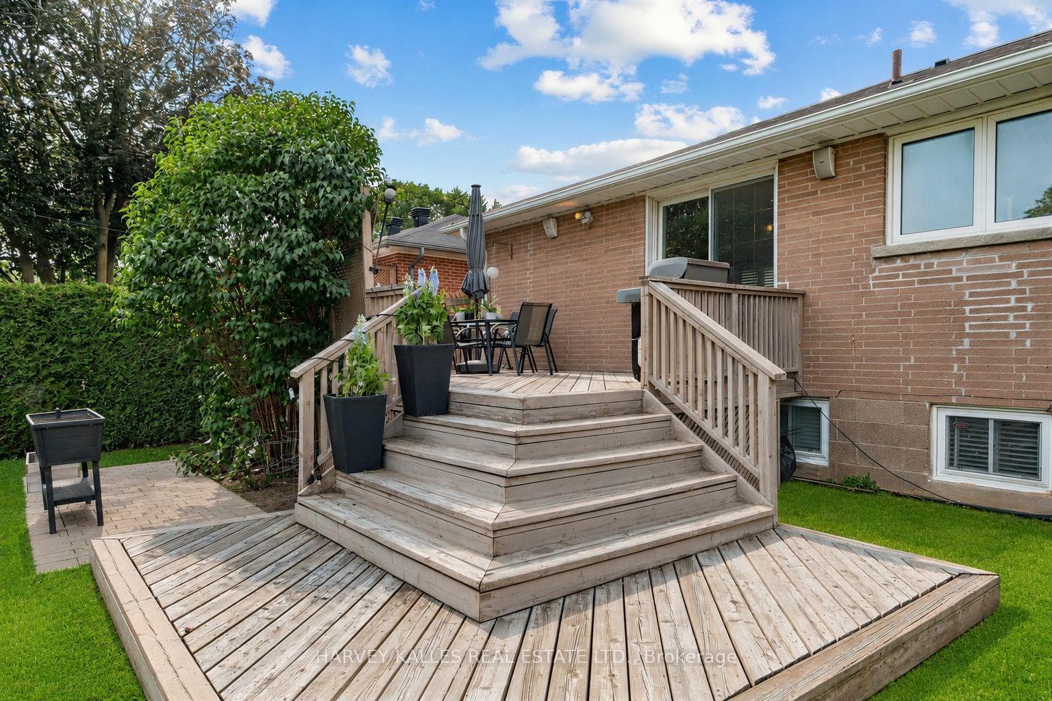 237 Searle Avenue photo 50