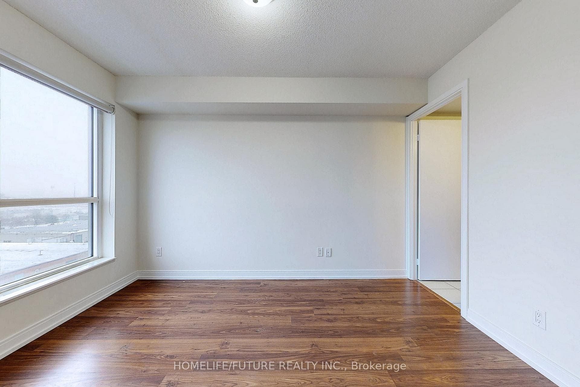 181 Village Green Square Unit 821 photo 12