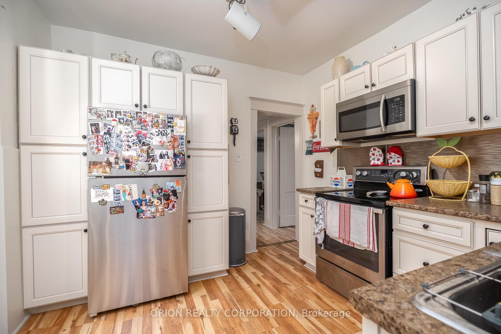 185 Glenholme Avenue photo 36