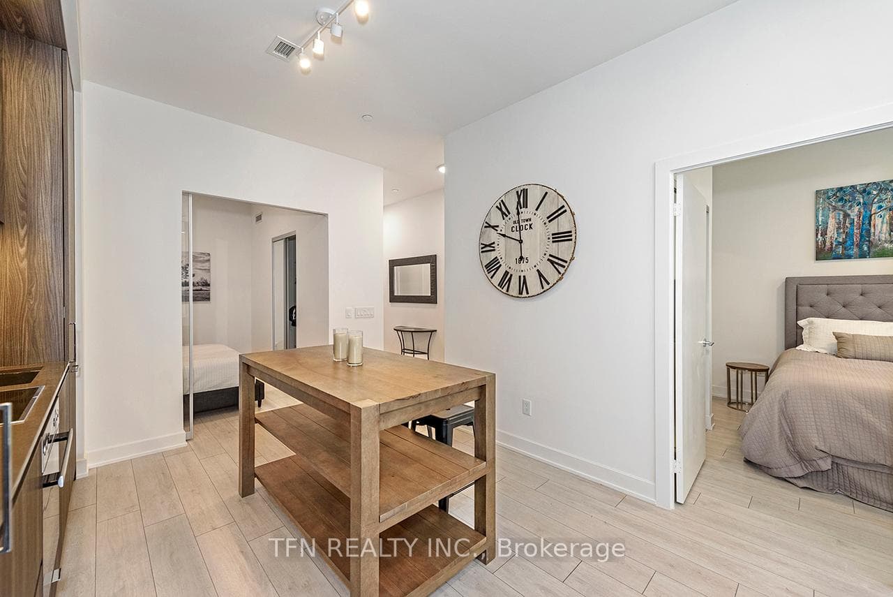 15 Mercer Street Unit 1003 photo 8