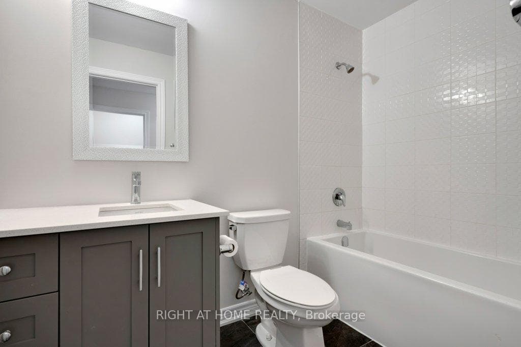 10 Birmingham Drive Unit 99 photo 26