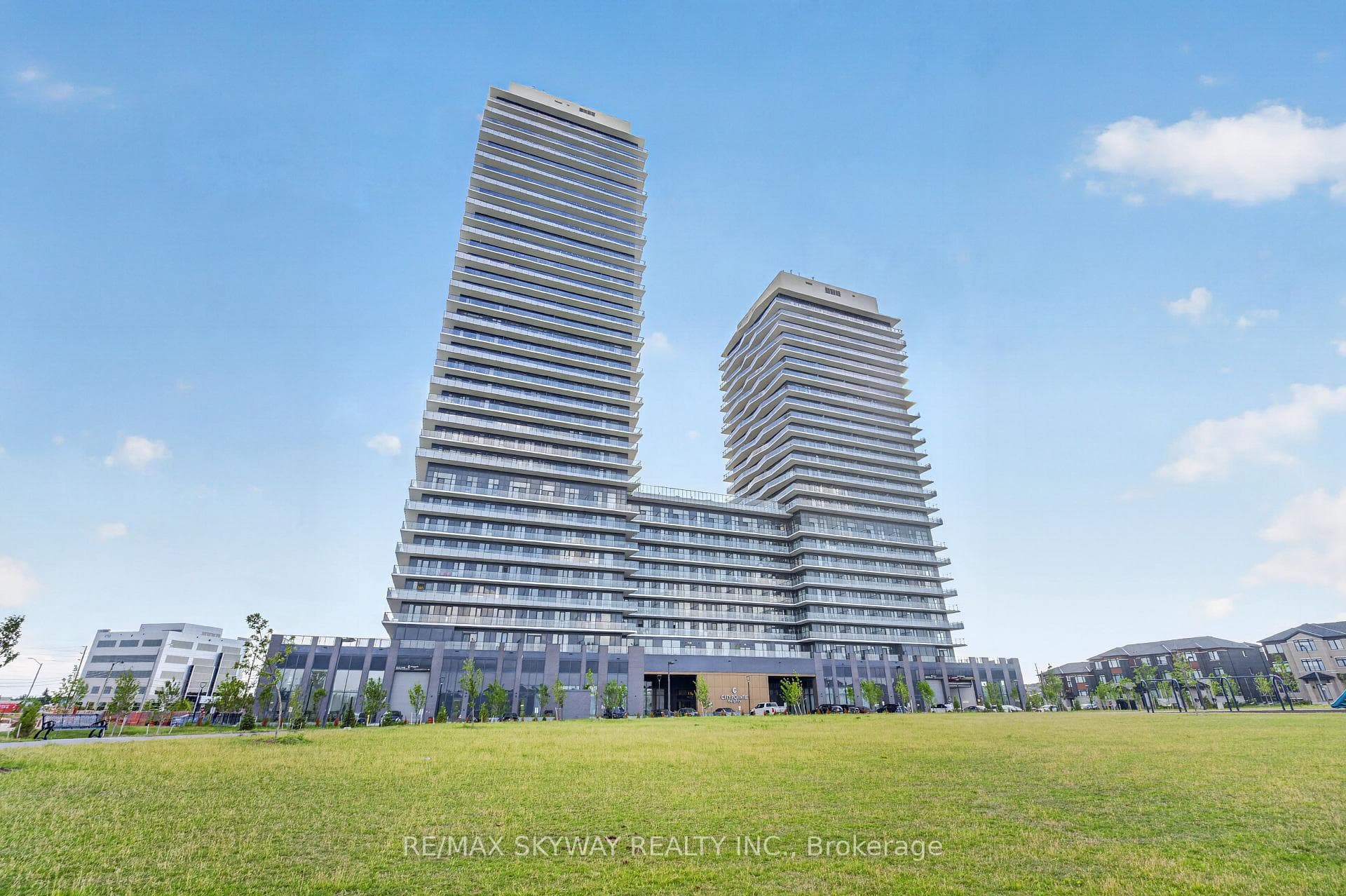 15 Skyridge Drive Unit 521 photo 2