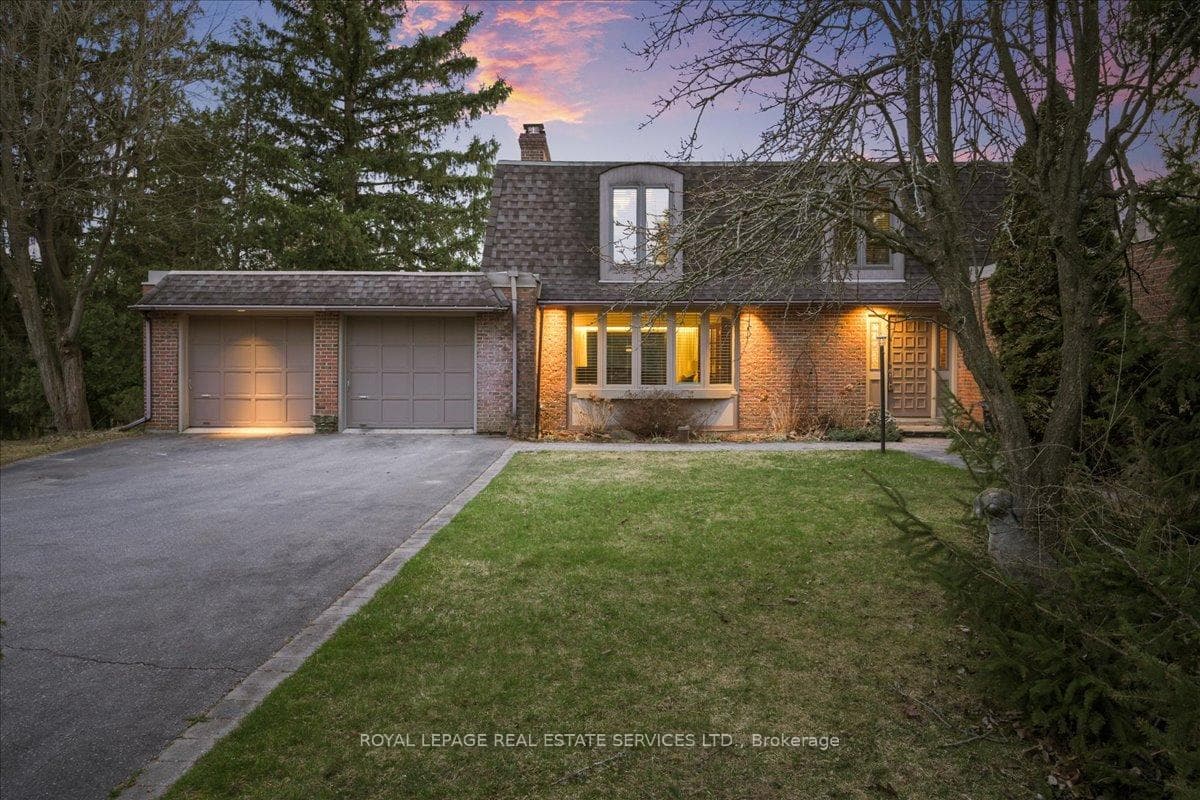 2145 Blessington Street photo 2