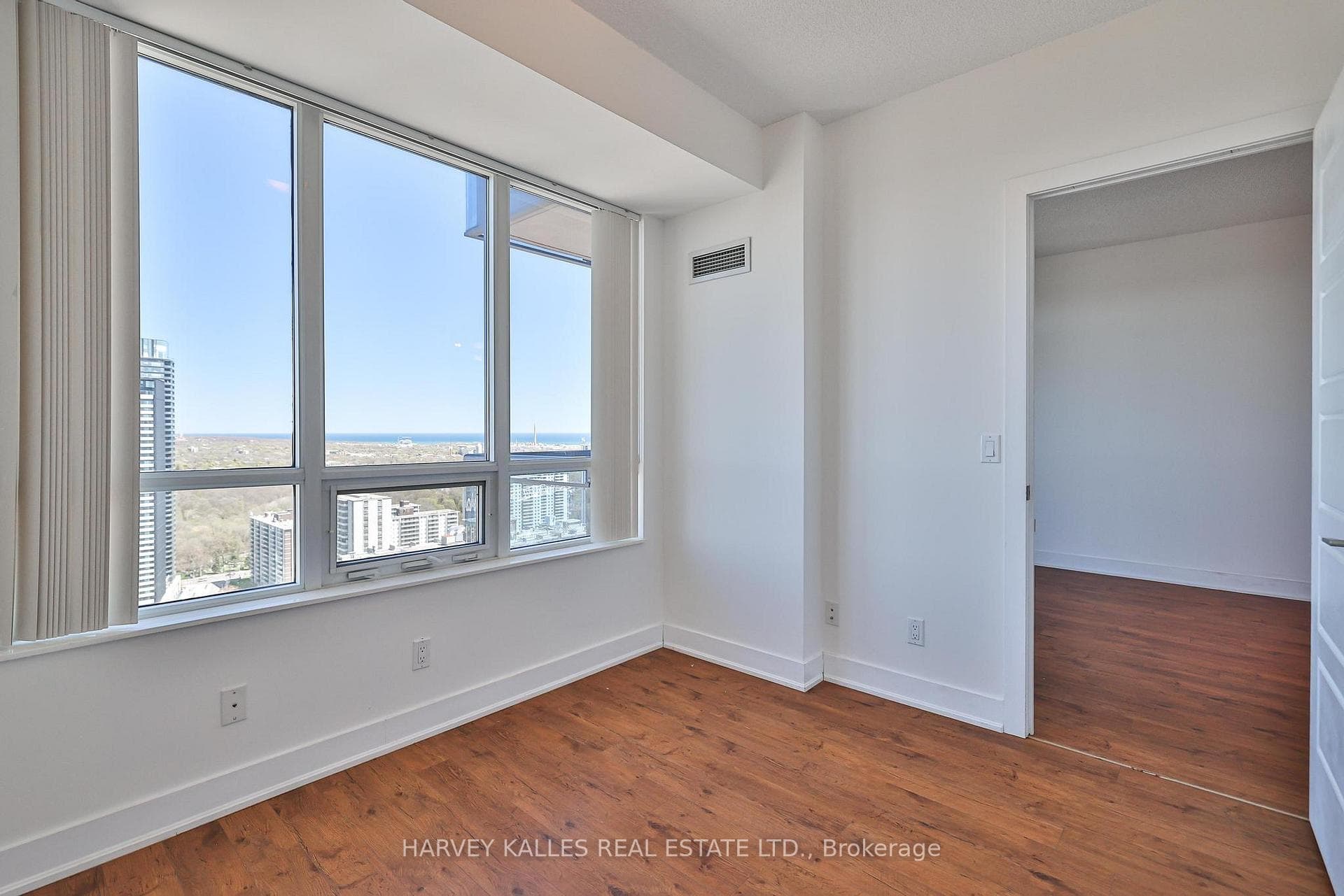 28 Linden Street Unit 3102 photo 30