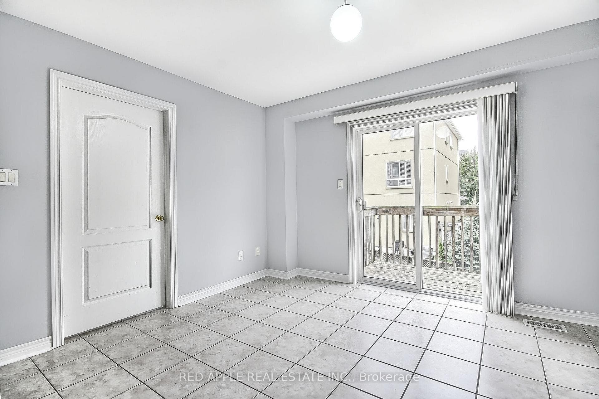176 Matthew Boyd Crescent photo 15