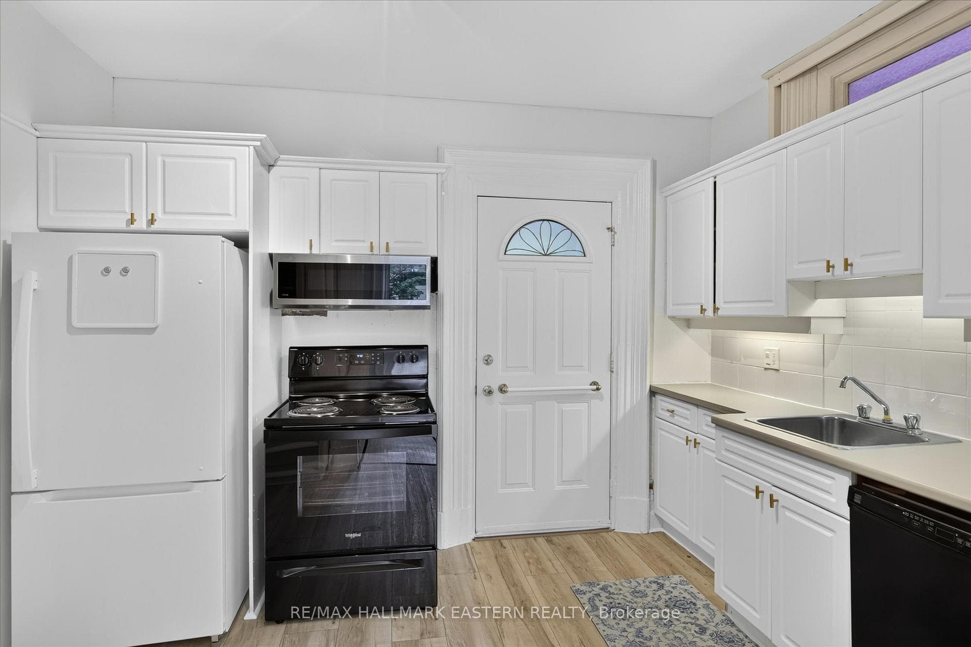 475 Aylmer Street photo 13
