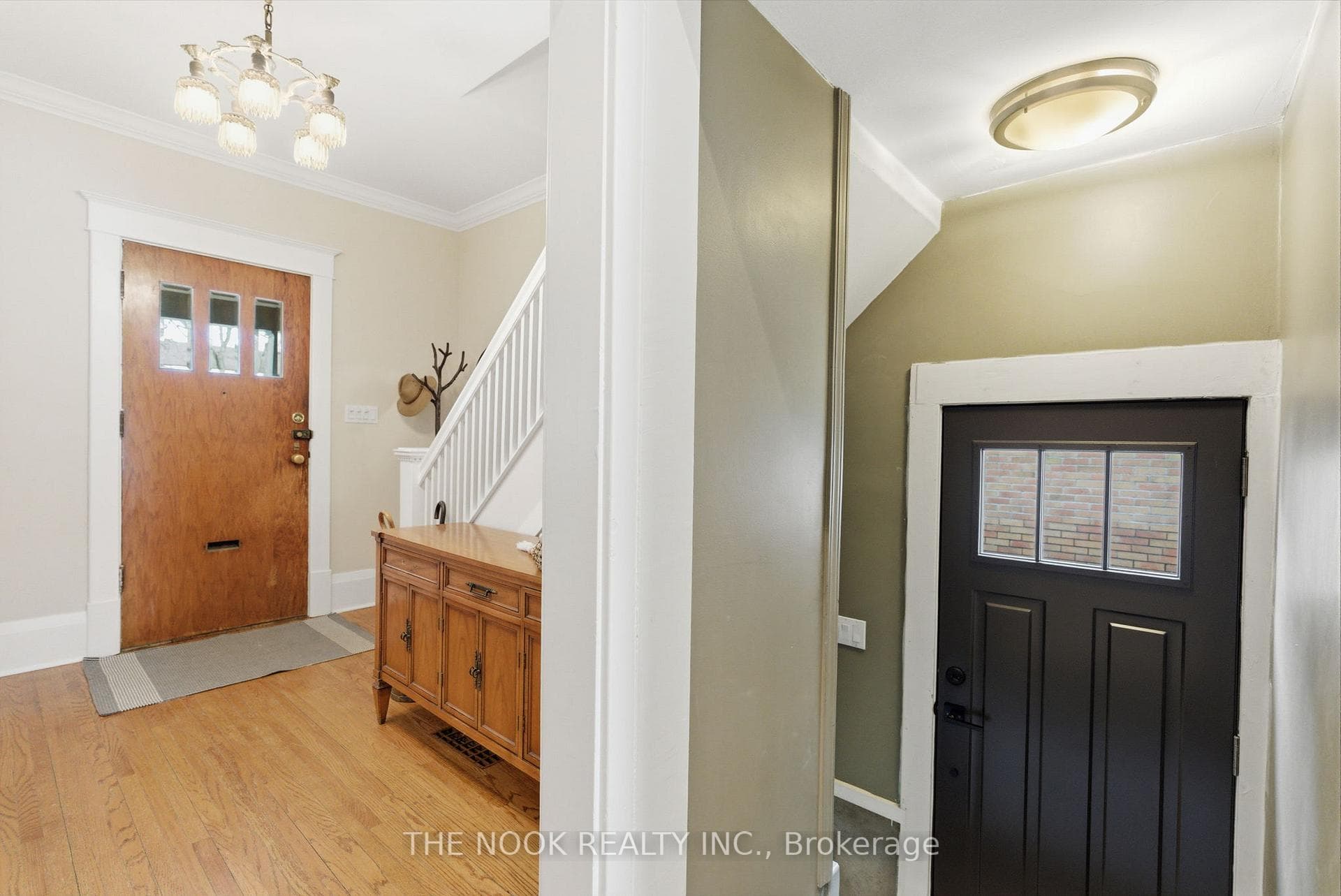460 Masson Street photo 23