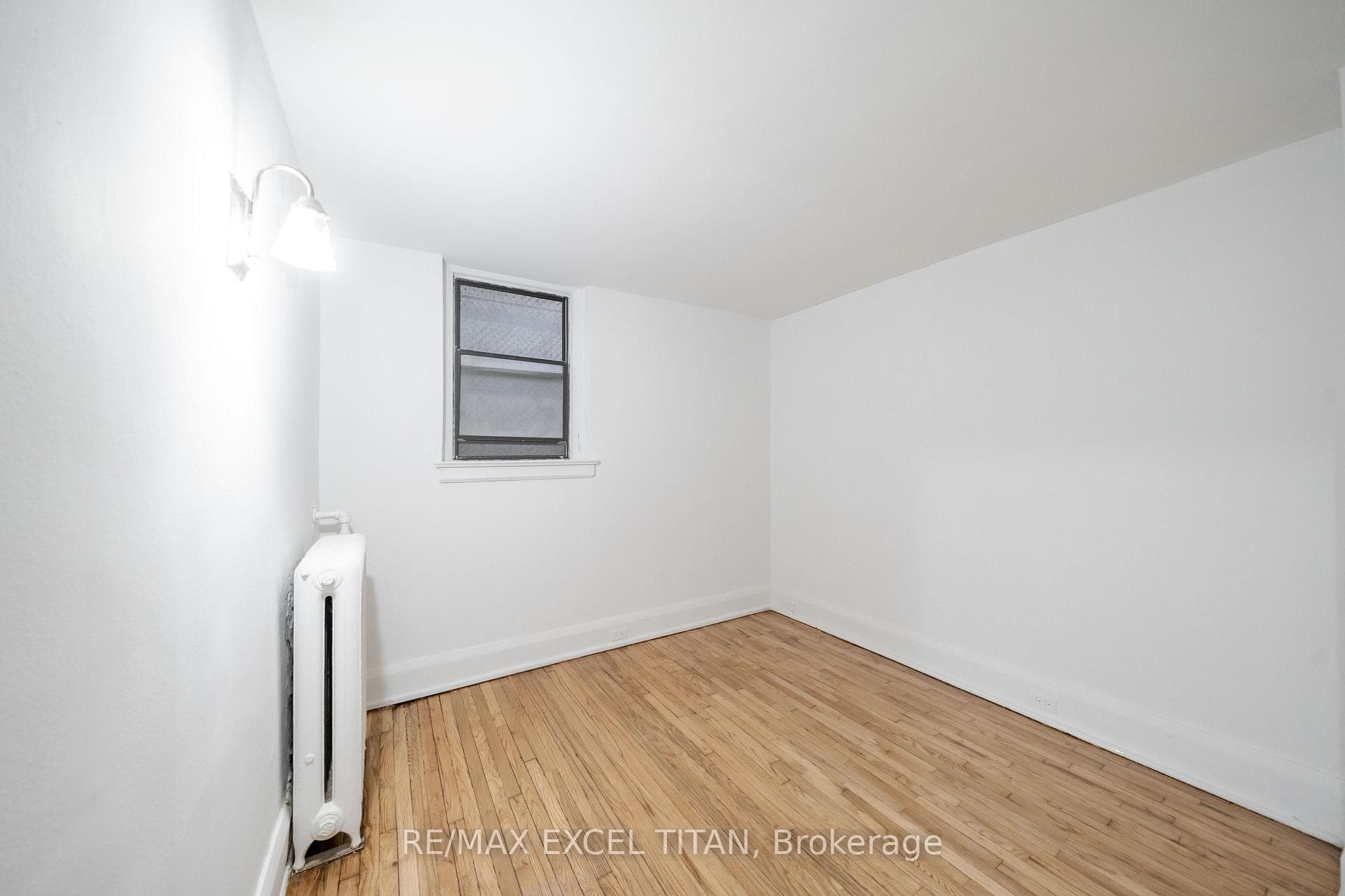 10 Kingston Road Unit 80 photo 4
