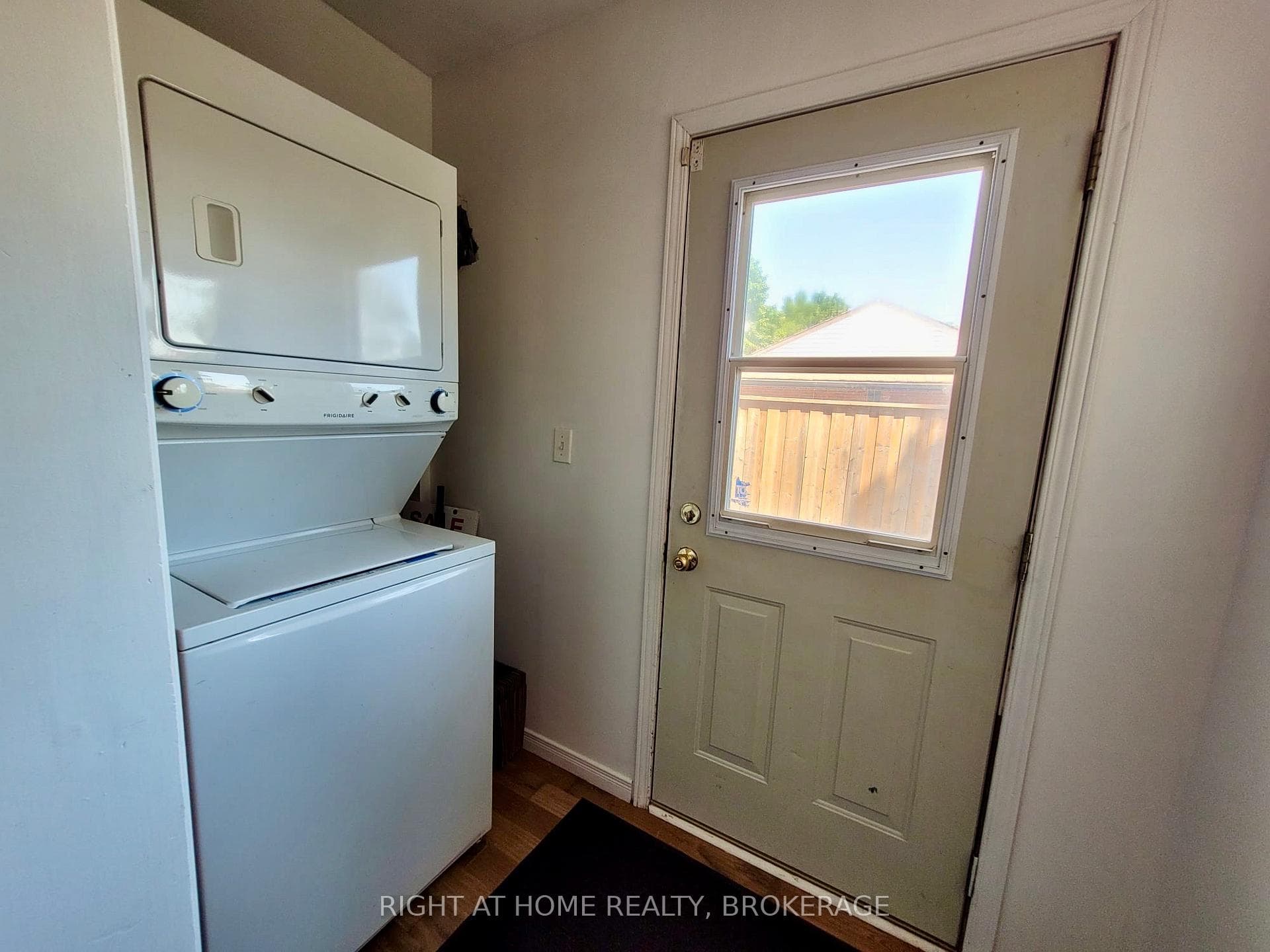 Separate side entrance, with shared laundry room