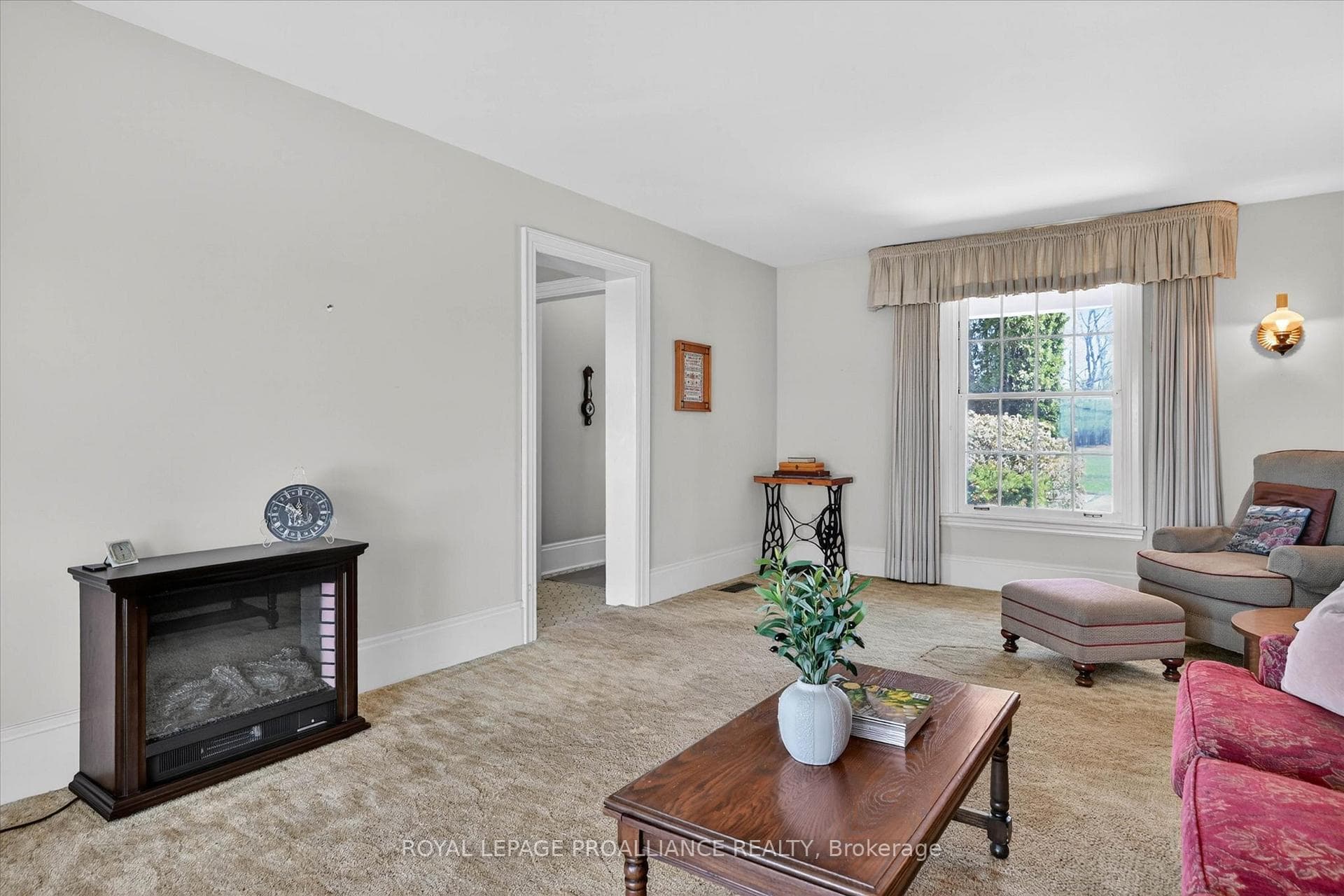 1285 Brealey Drive photo 13
