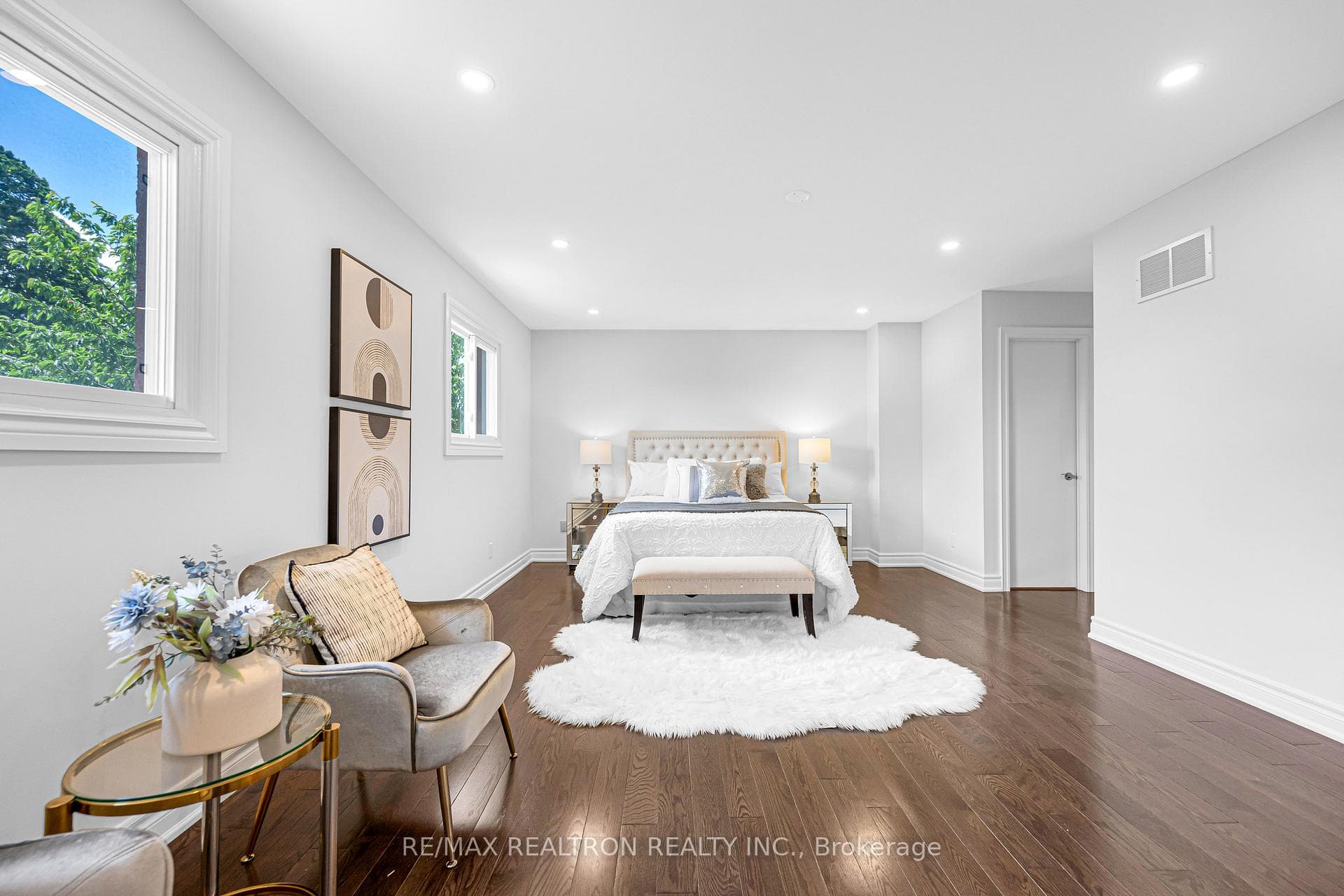278 Bernard Avenue photo 37