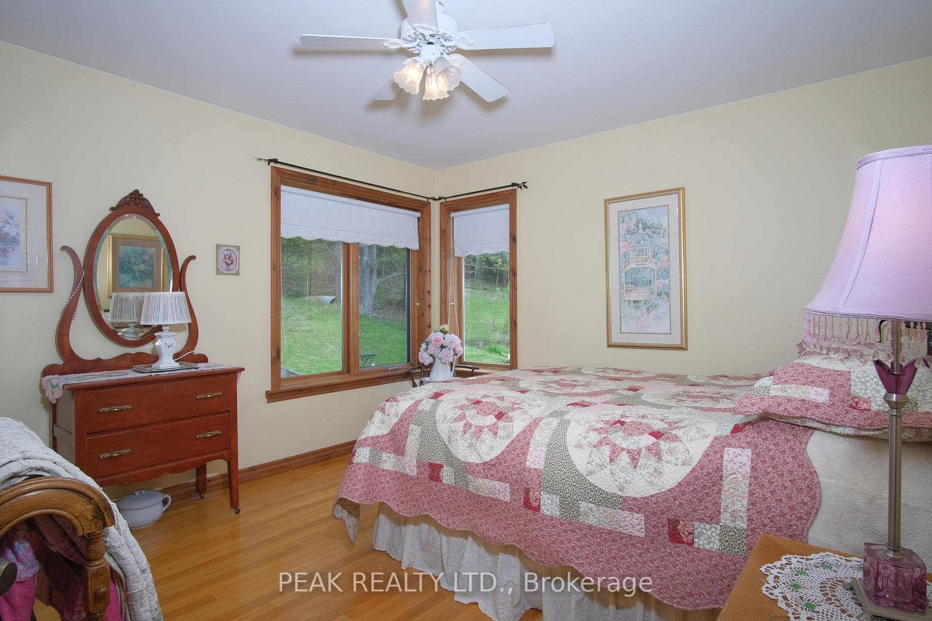 2nd Bedroom.