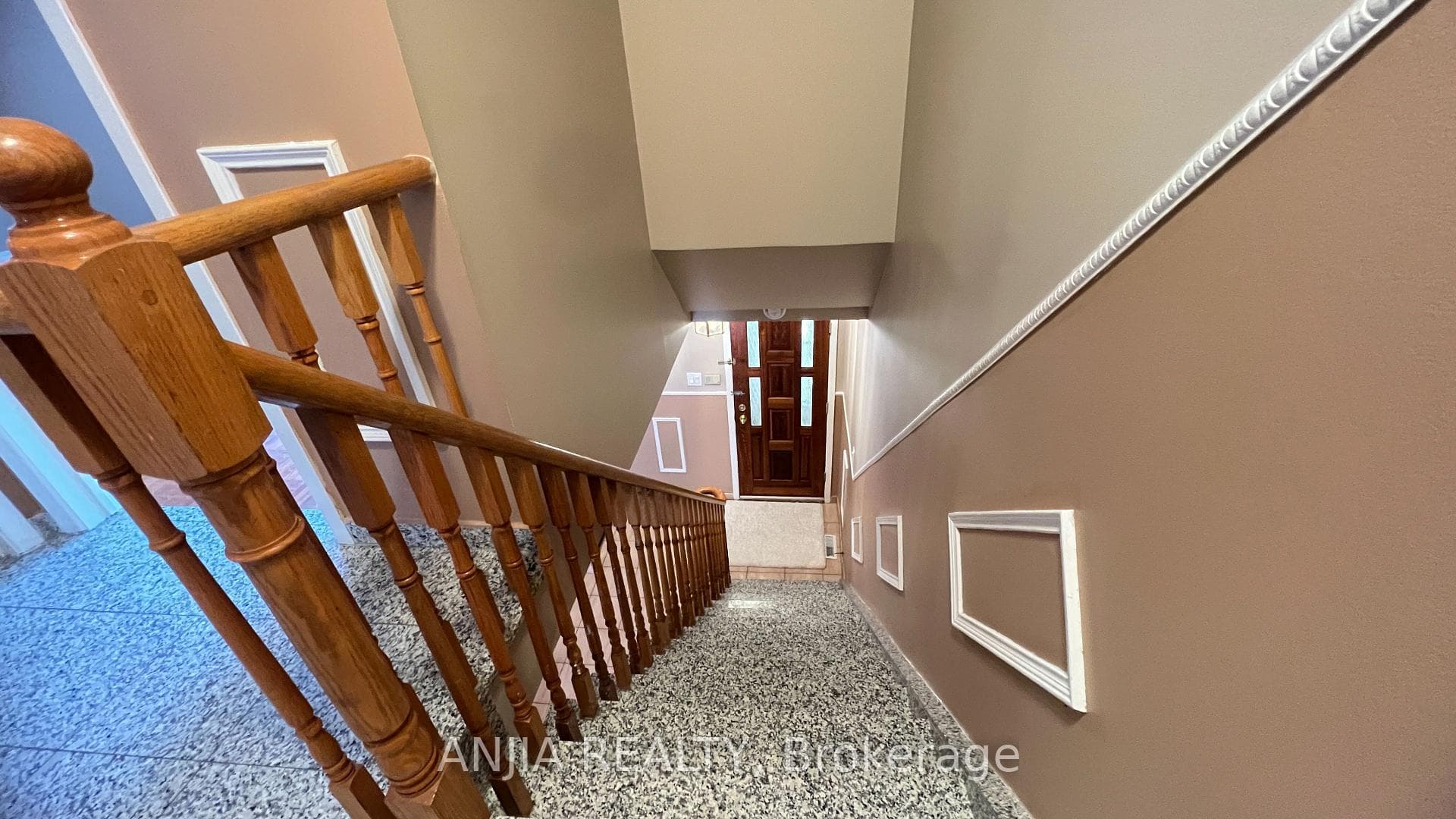 5 Forbes Crescent photo 10