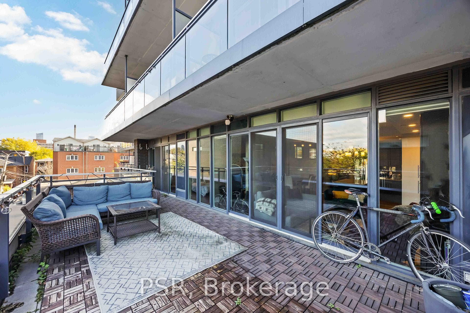 205 Manning Avenue Unit 214 photo 15