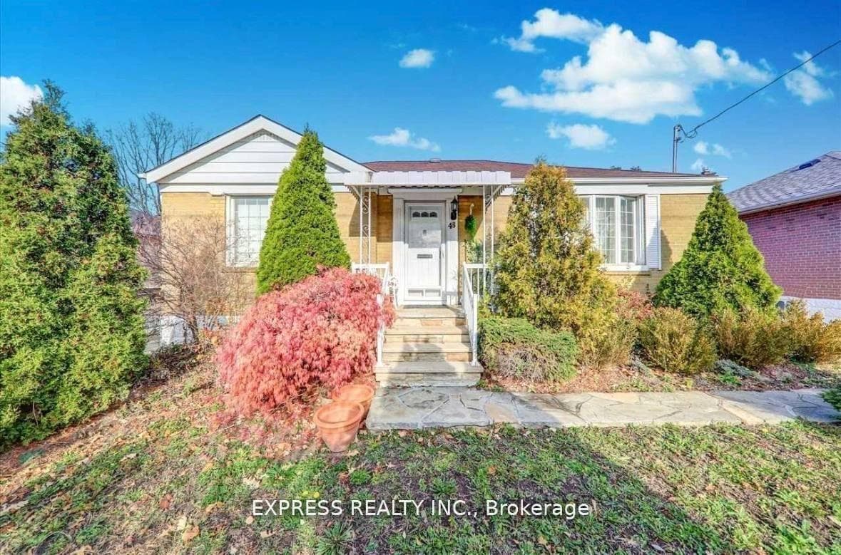 46 William Cragg Drive Unit Main photo 1