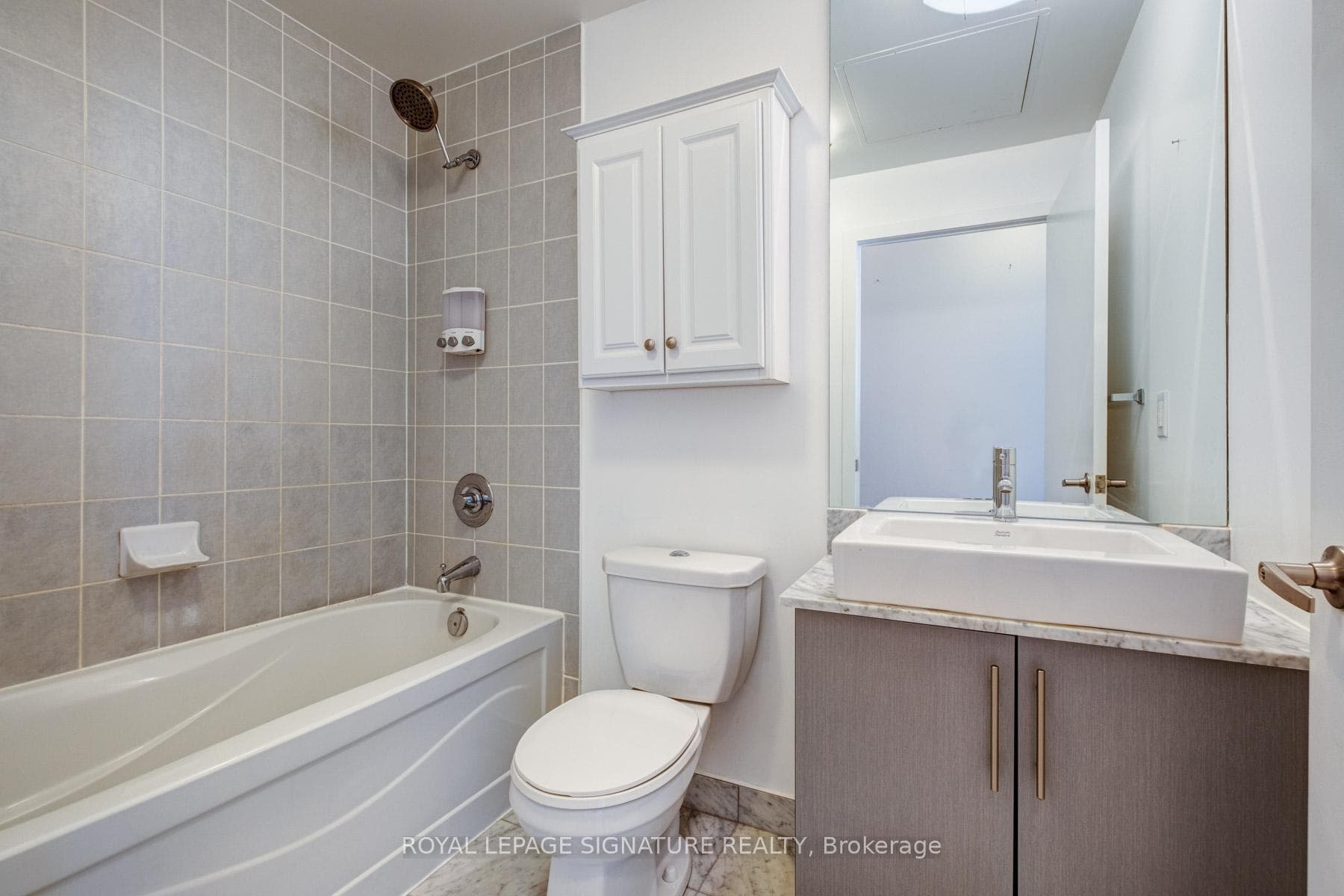 65 Bremner Boulevard Unit 2704 photo 11