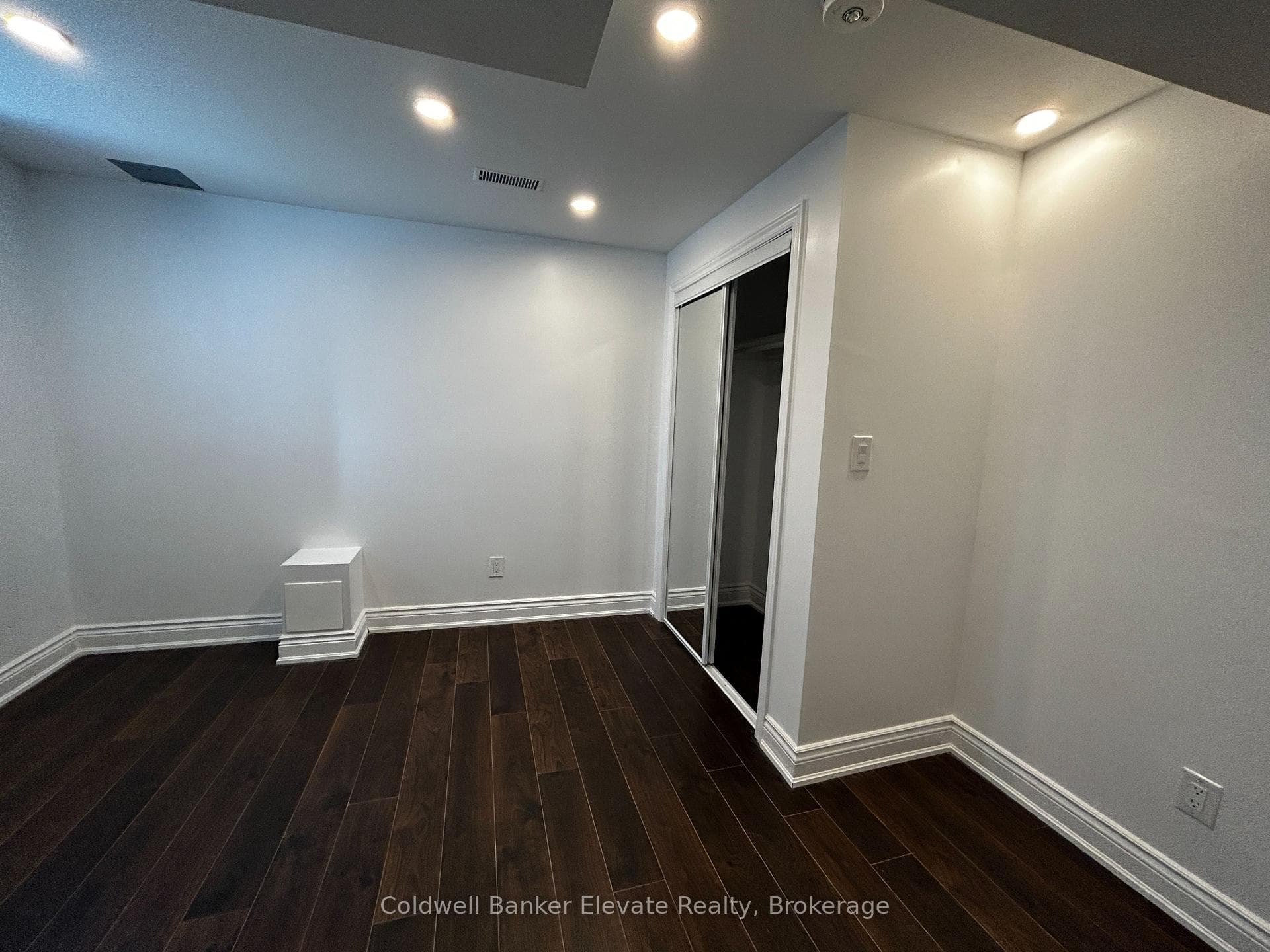1070 Gorham Way Unit LL photo 11