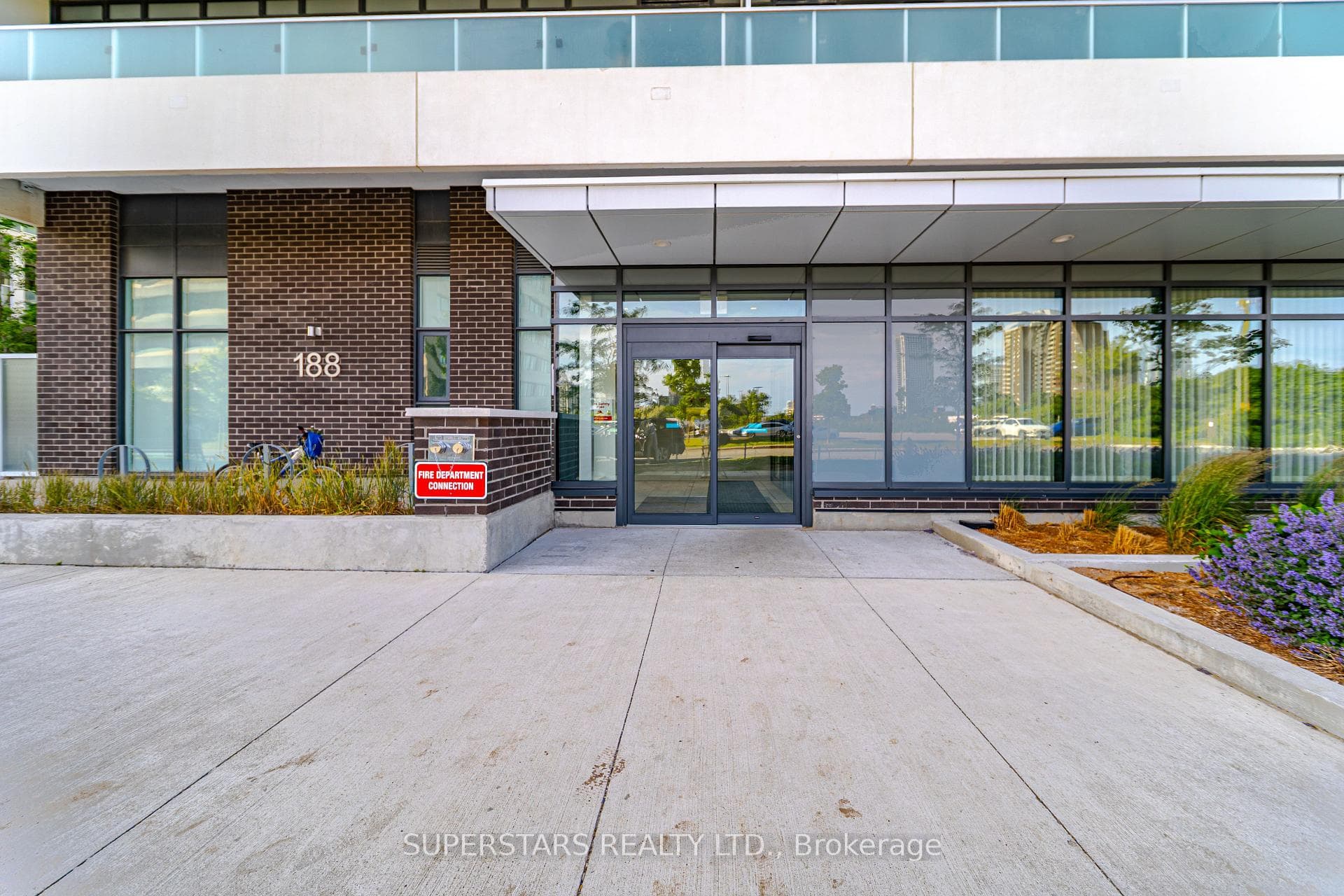 188 Fairview Mall Drive Unit 2216 photo 19