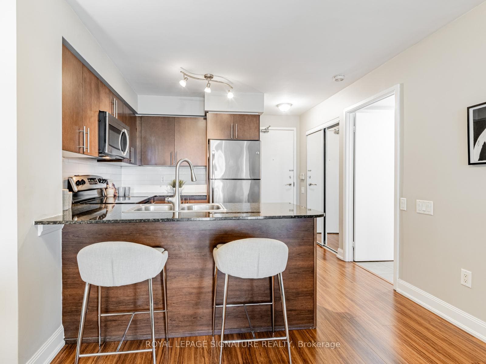 2191 Yonge Street Unit 1203 photo 7