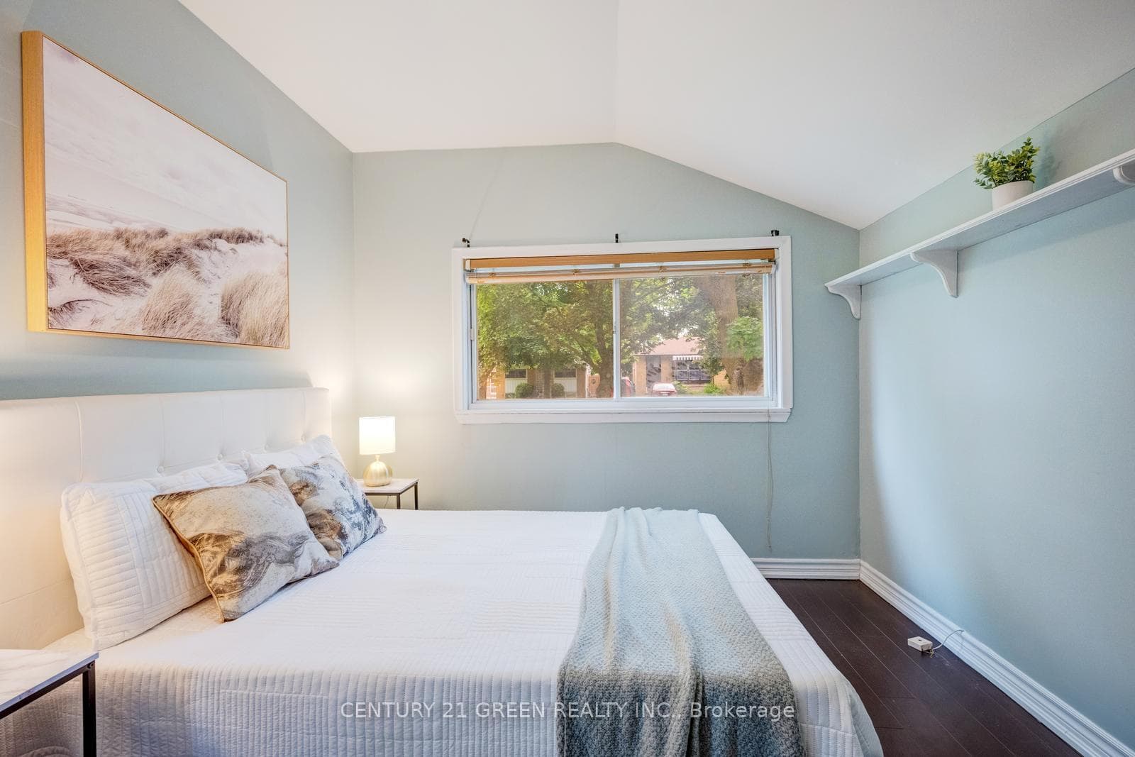11 Burgby Avenue photo 23