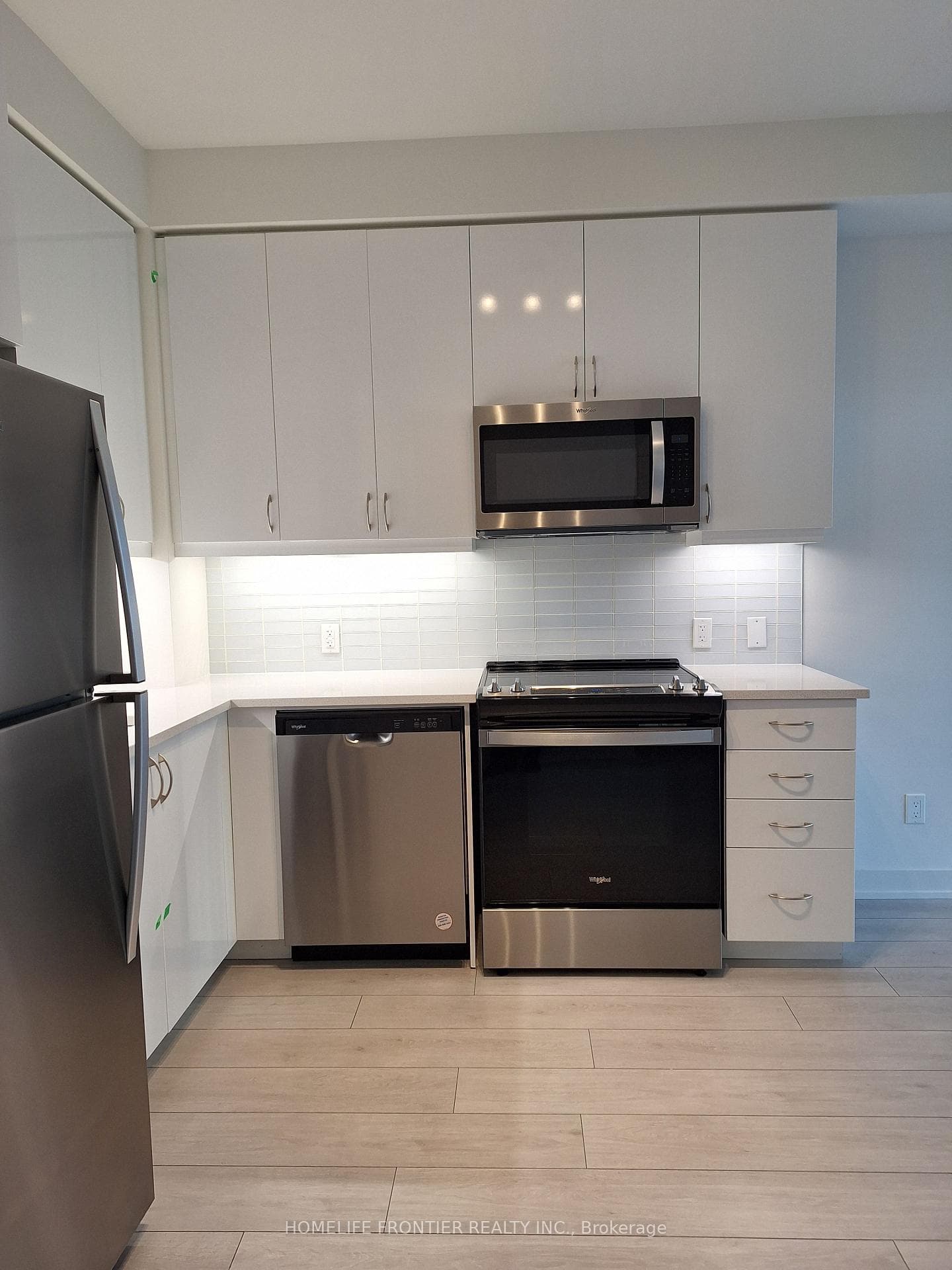 4955 Yonge Street Unit 1018 photo 3