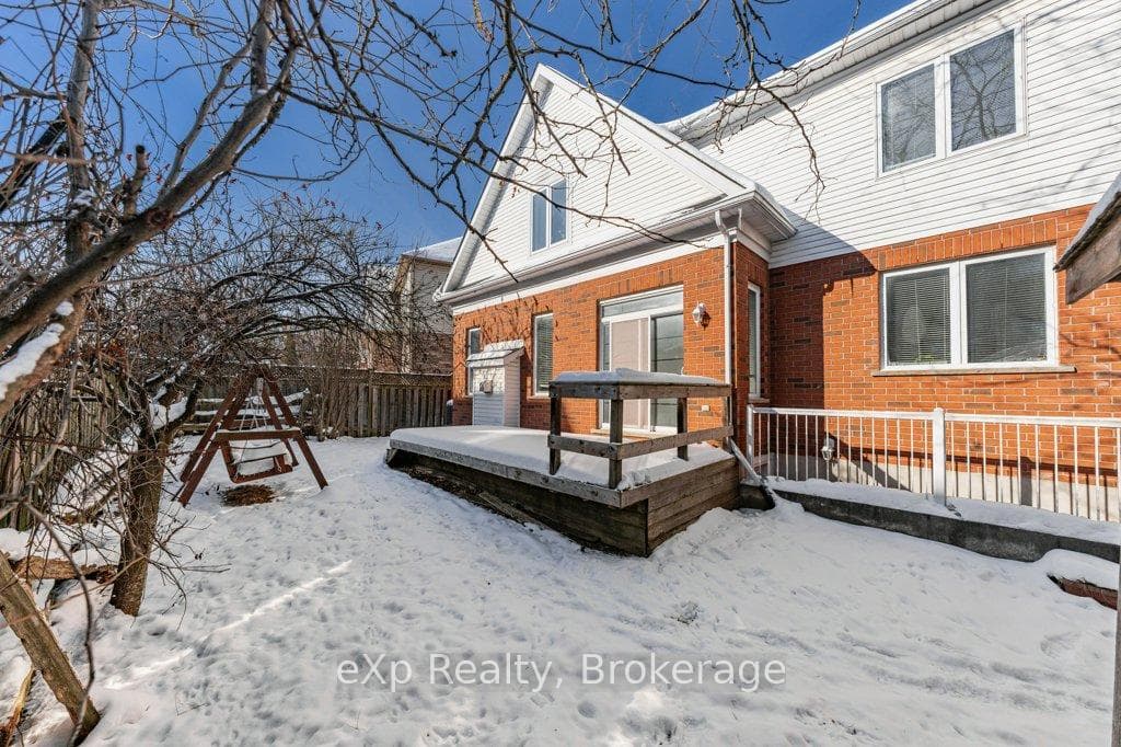 53 Truesdale Crescent photo 44