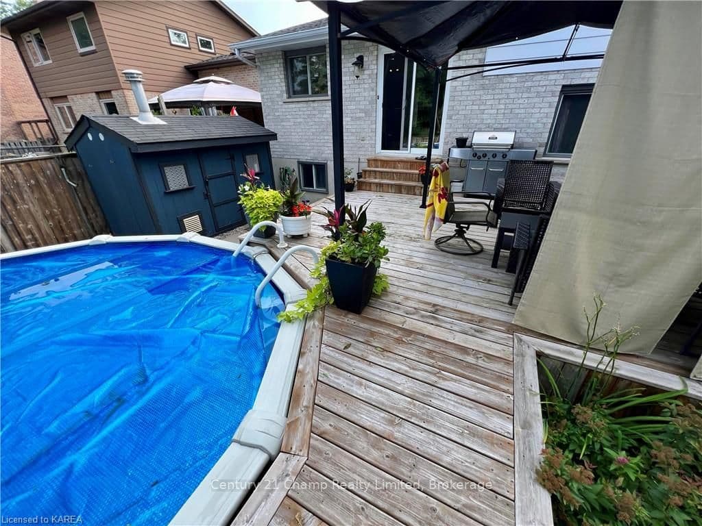 847 BRIDLE PATH Crescent photo 4