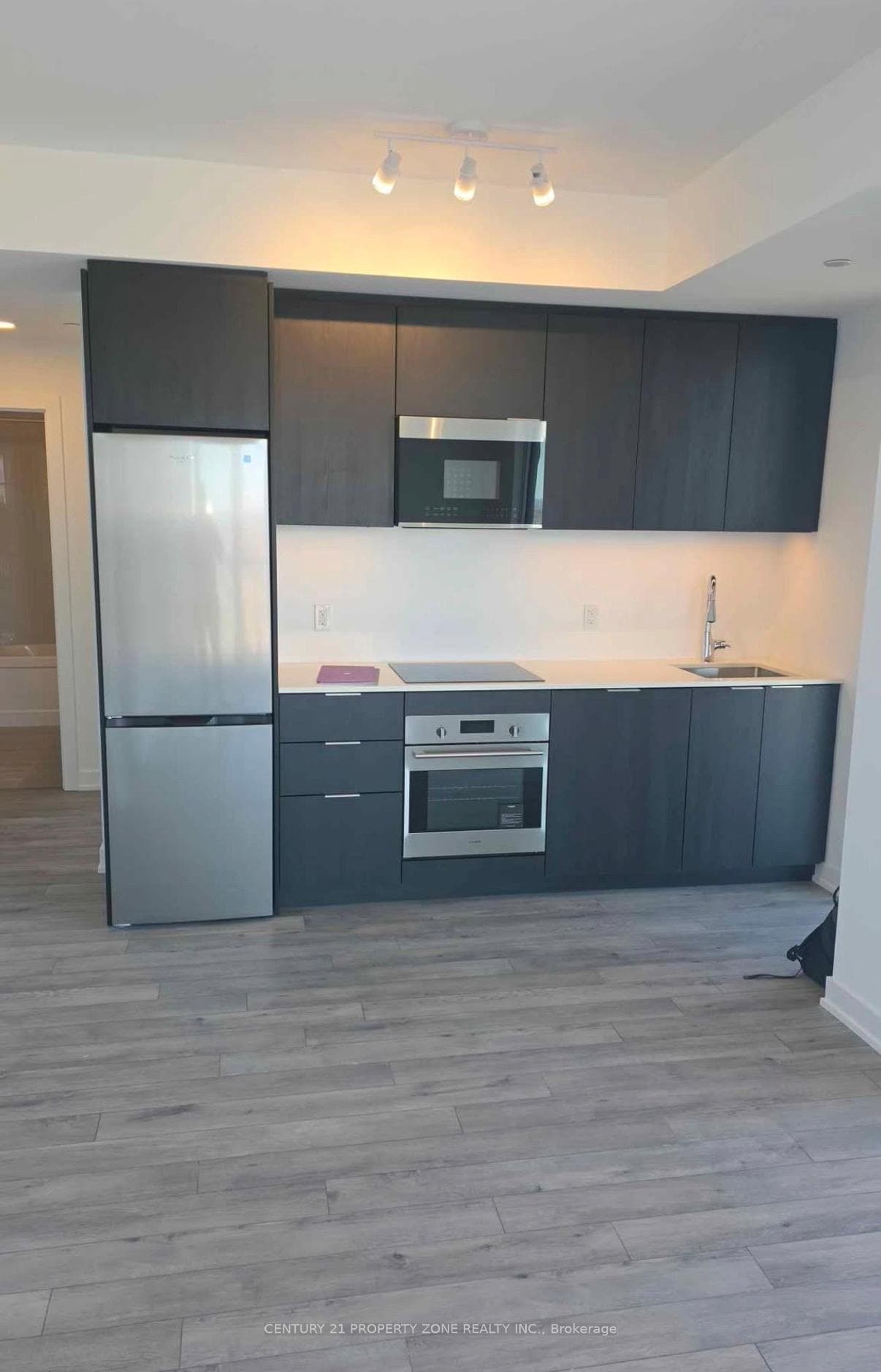 15 Skyridge Drive Unit 2117 photo 2